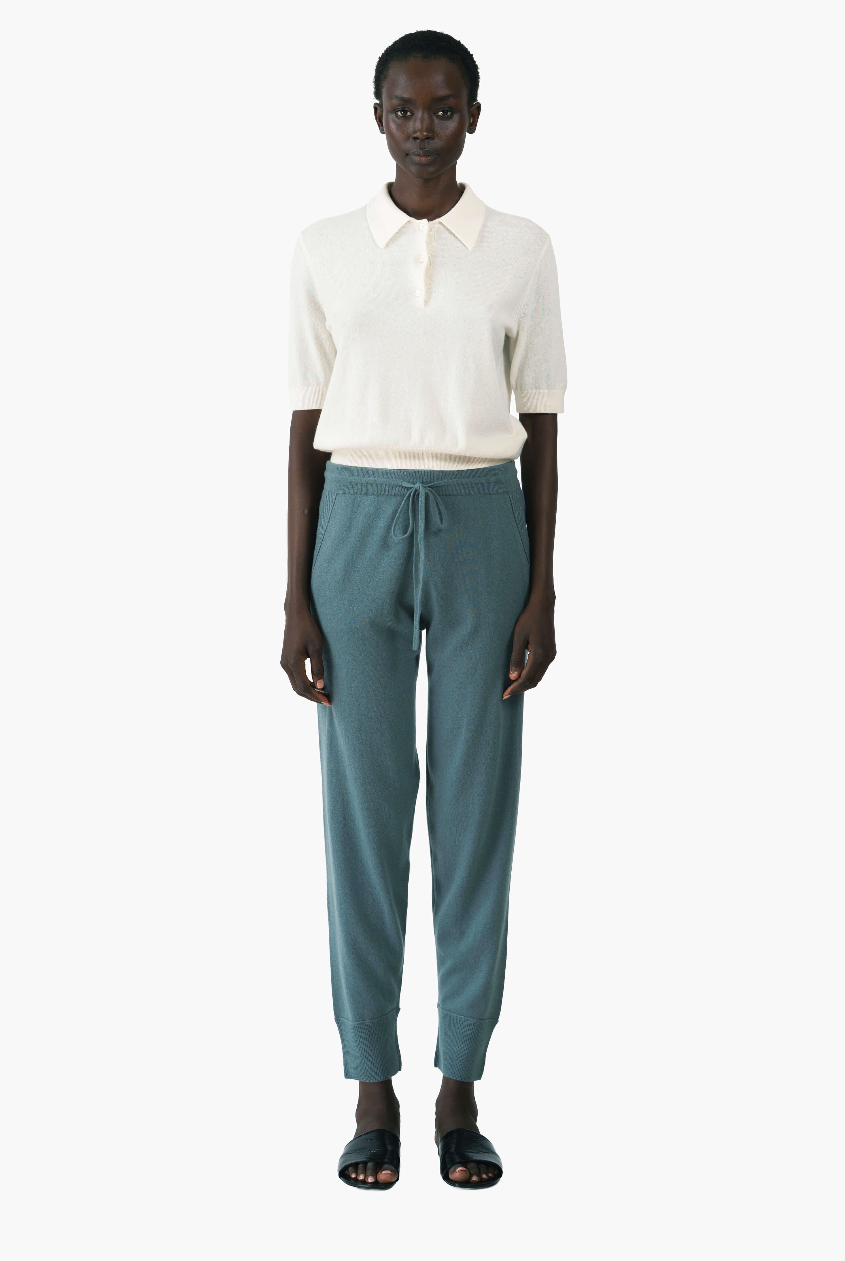 Annabelle cashmere Trousers - Sage Green – front view
