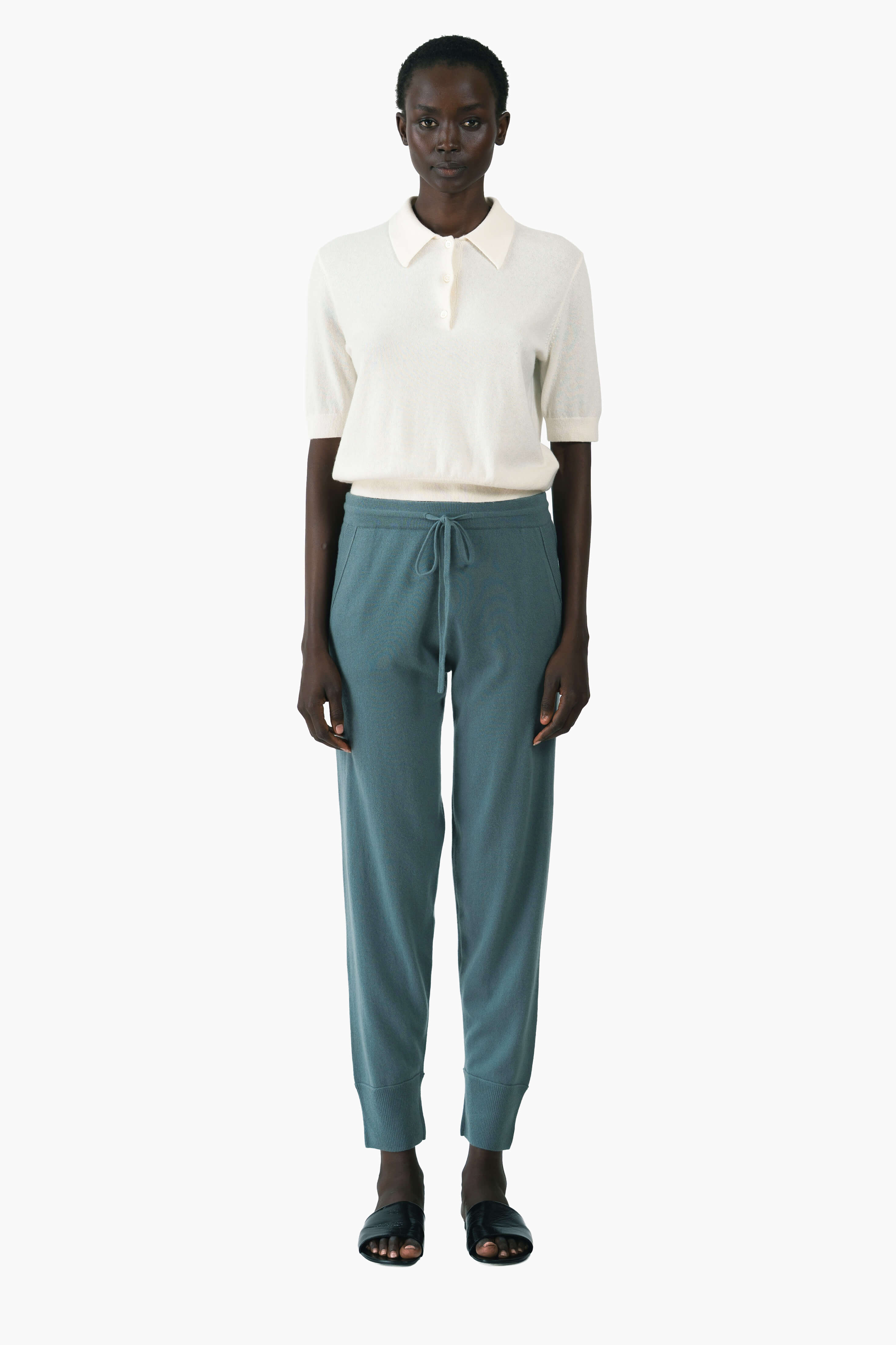 Annabelle cashmere Trousers - Sage Green – front view