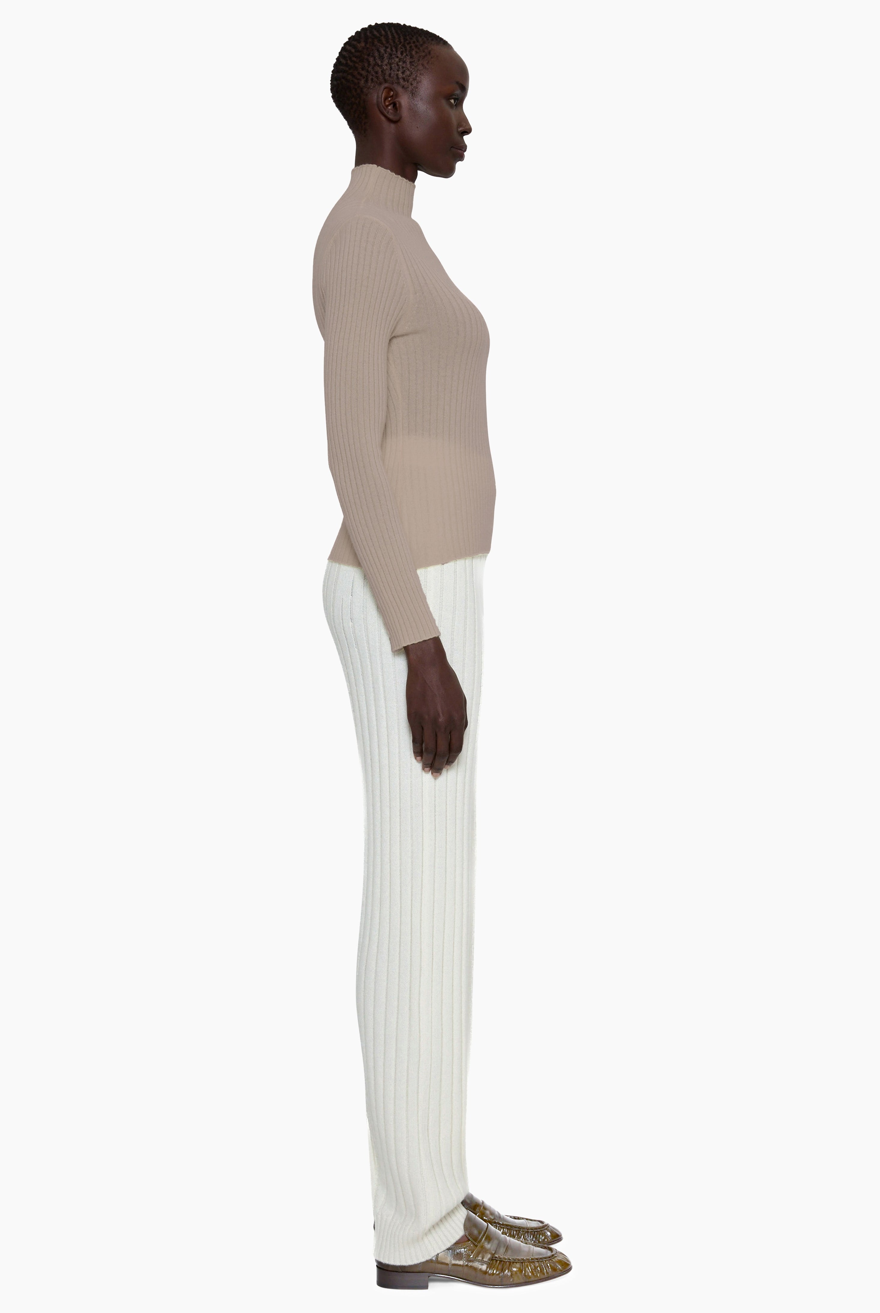 Ariana cashmere Sweater - Ash Taupe – side view
