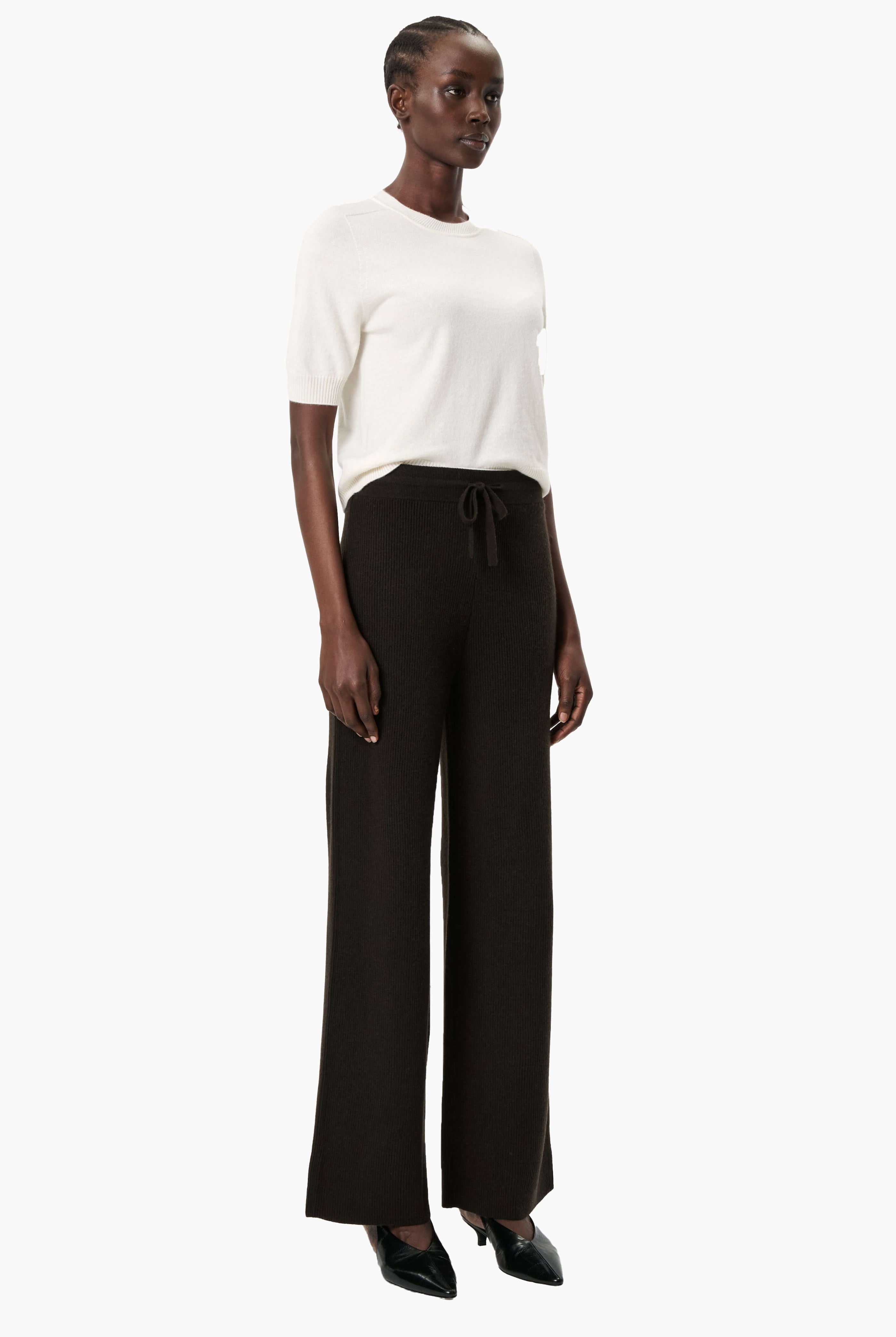 Beau cashmere Trousers - Brown Wood – side view