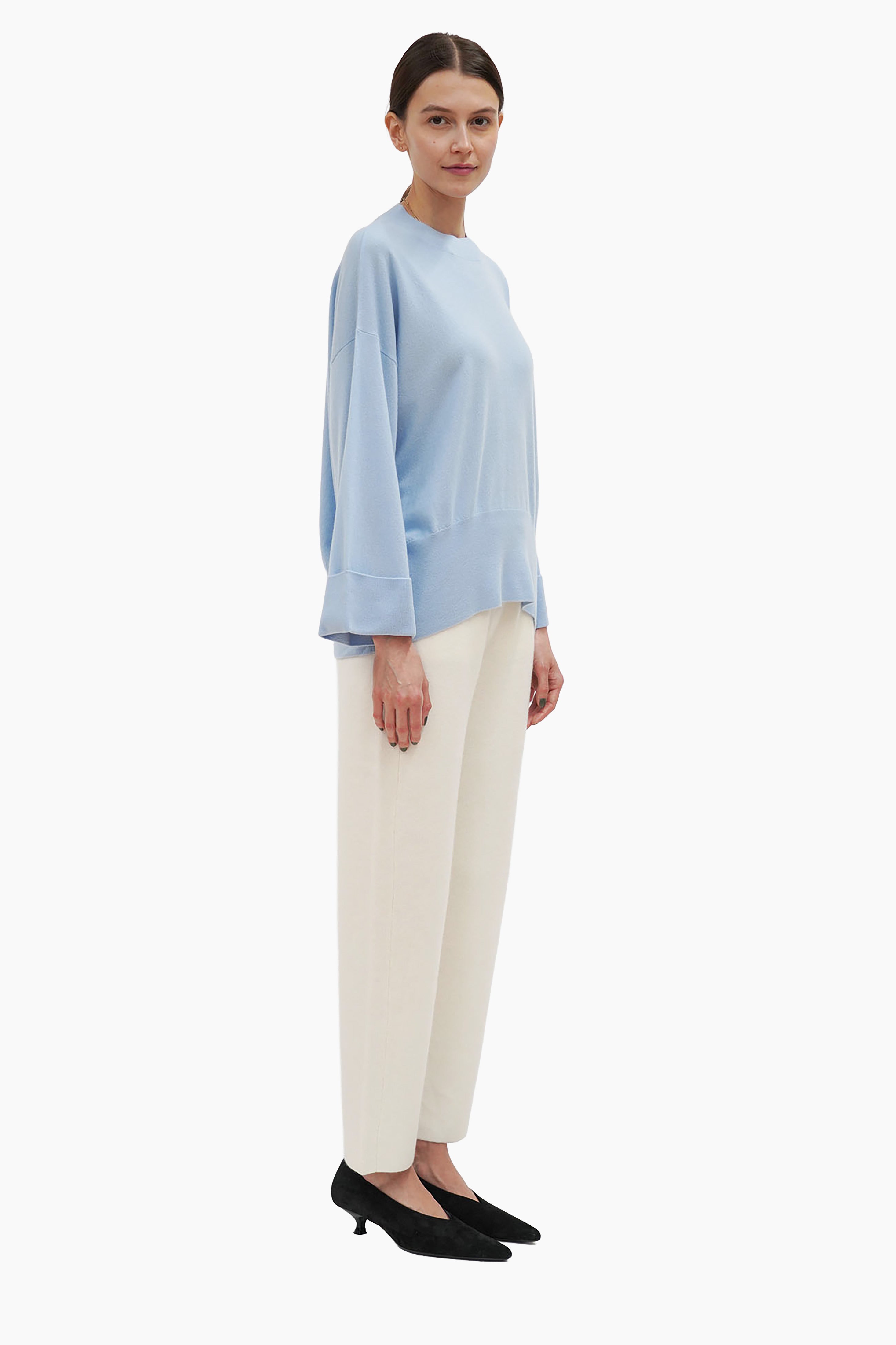 Benham cashmere Sweater - Sky Blue – side view