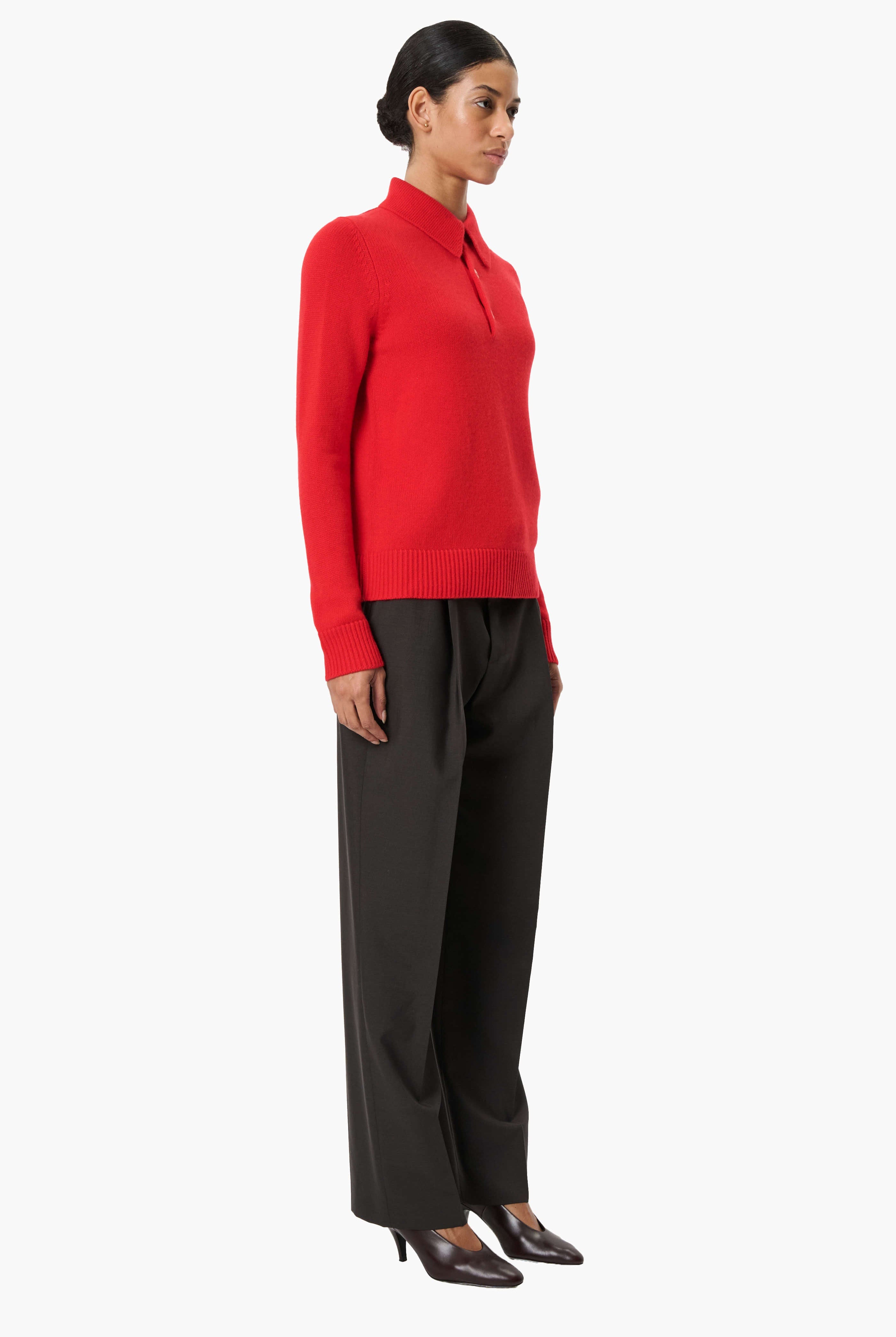 Bessi cashmere Sweater - Postbox Red – side view