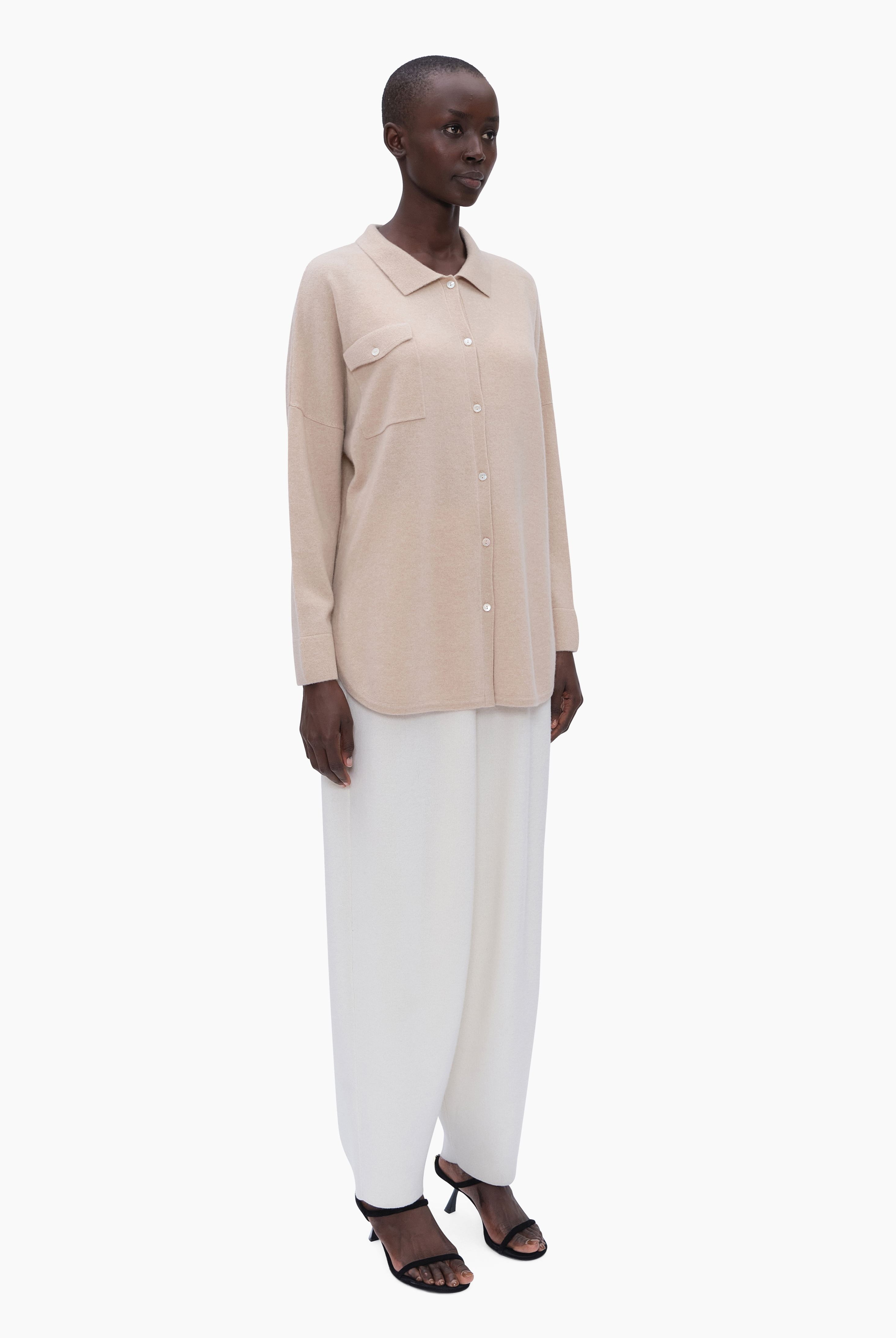 Bonnie cashmere Shirt - Beige – side view
