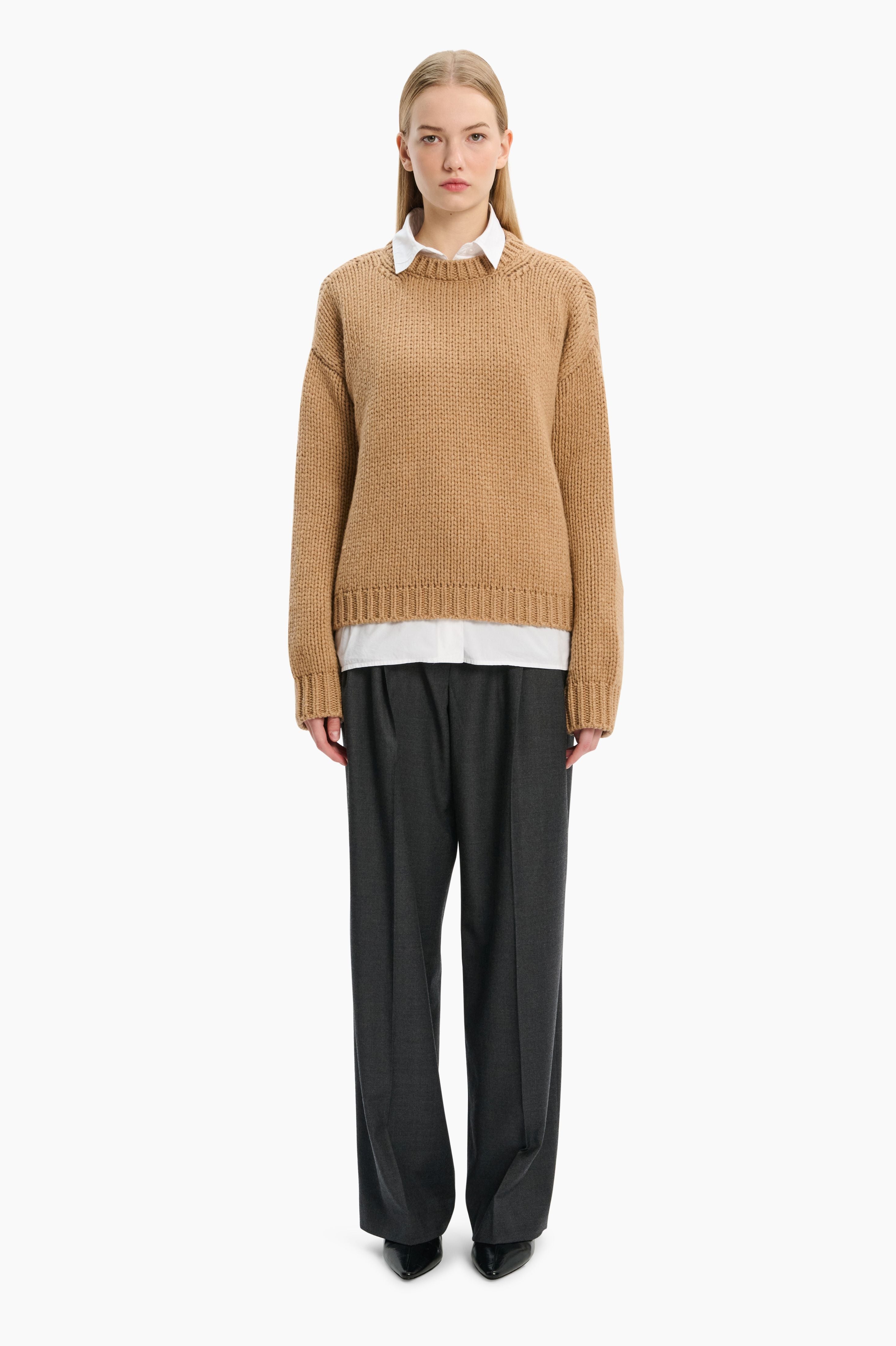 Ilchester cashmere Sweater - Chinchilla – front view