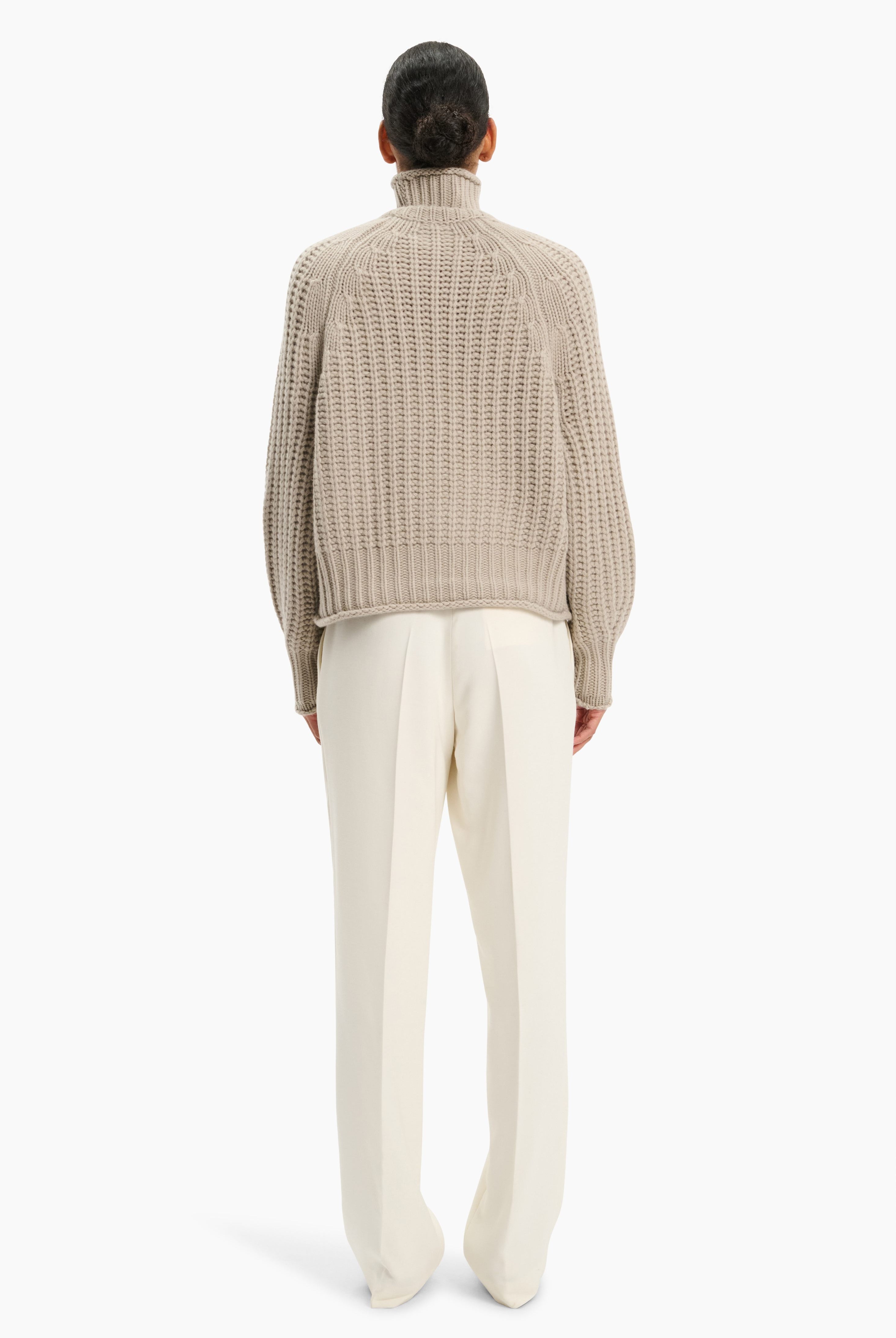 Ellis cashmere Sweater - Plaza Taupe – back view