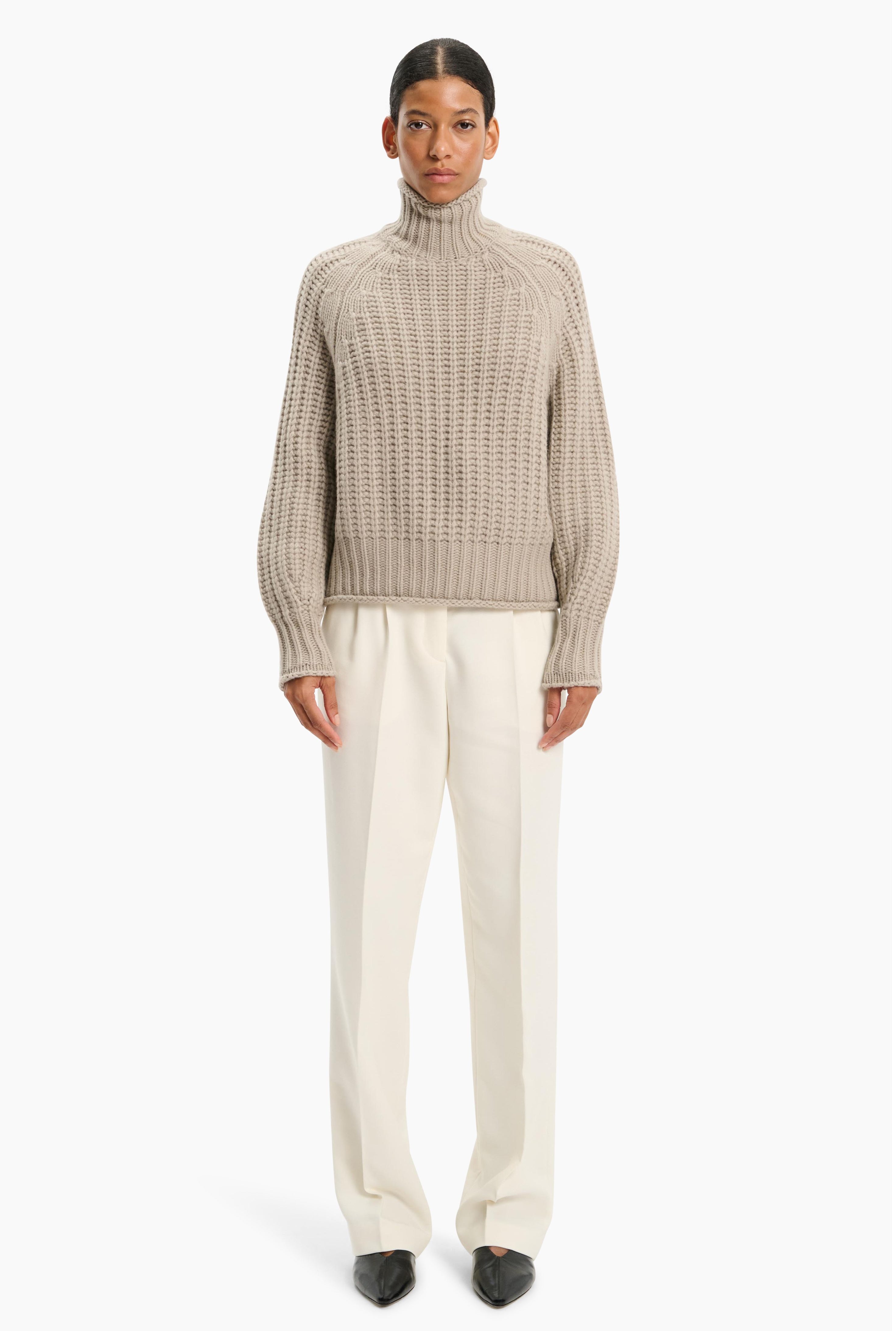 Ellis cashmere Sweater - Plaza Taupe – front view