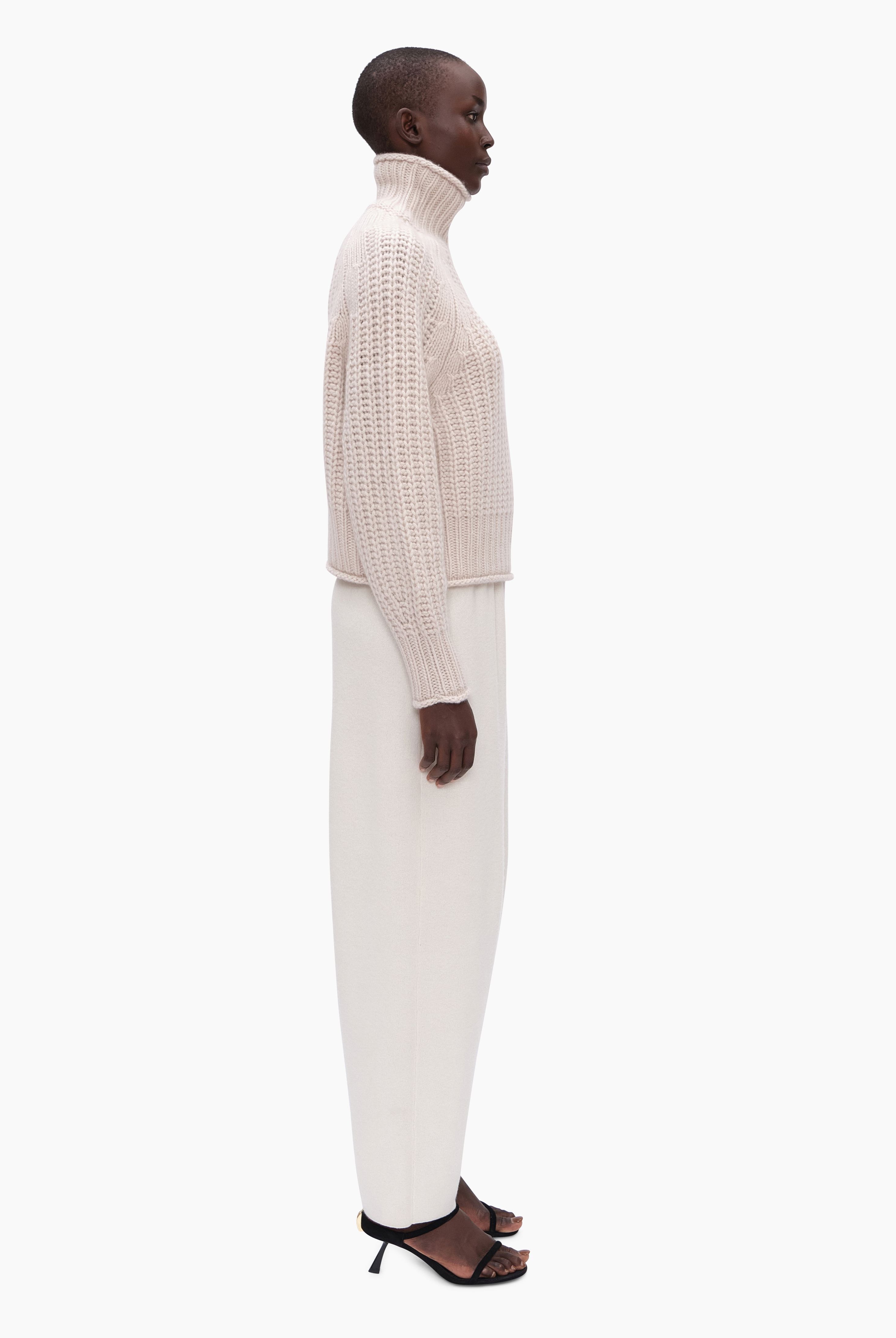 Ellis cashmere Sweater - Ecru – side view