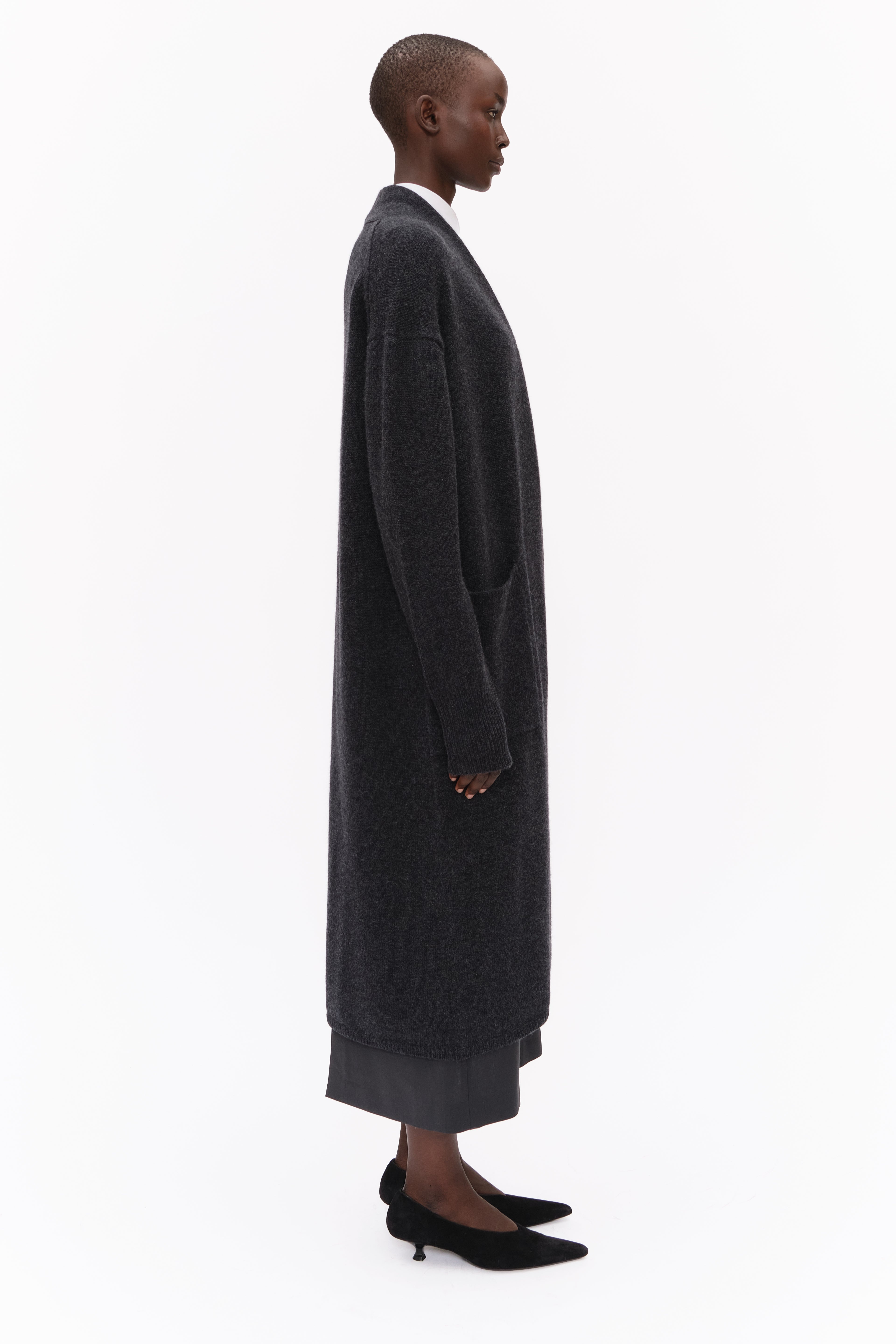 Franklin Row cashmere Cardigan - Charcoal – side view