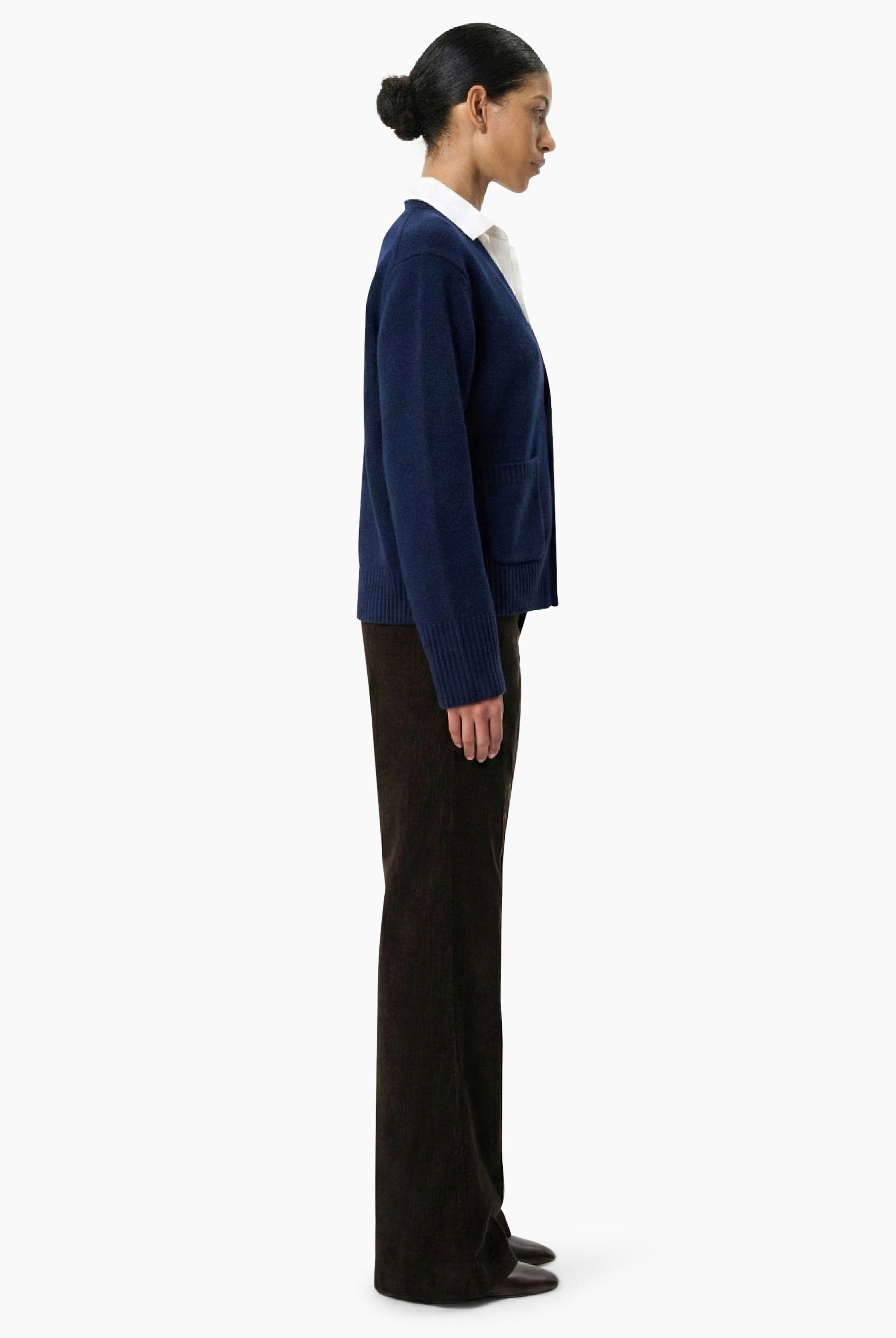 Janelle cashmere Cardigan - Navy – side view