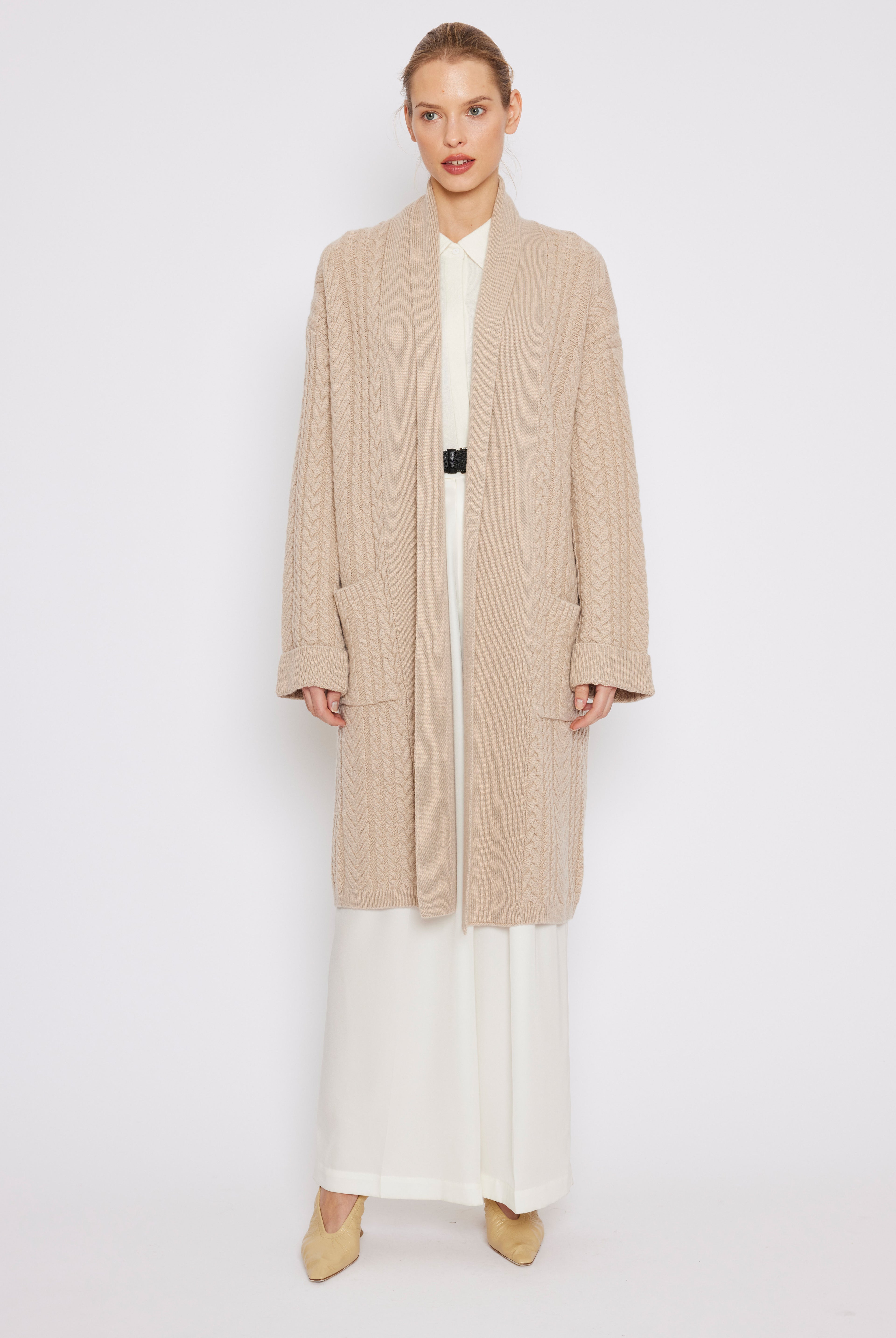 Moscow cashmere Cardigan - Fawn – front view