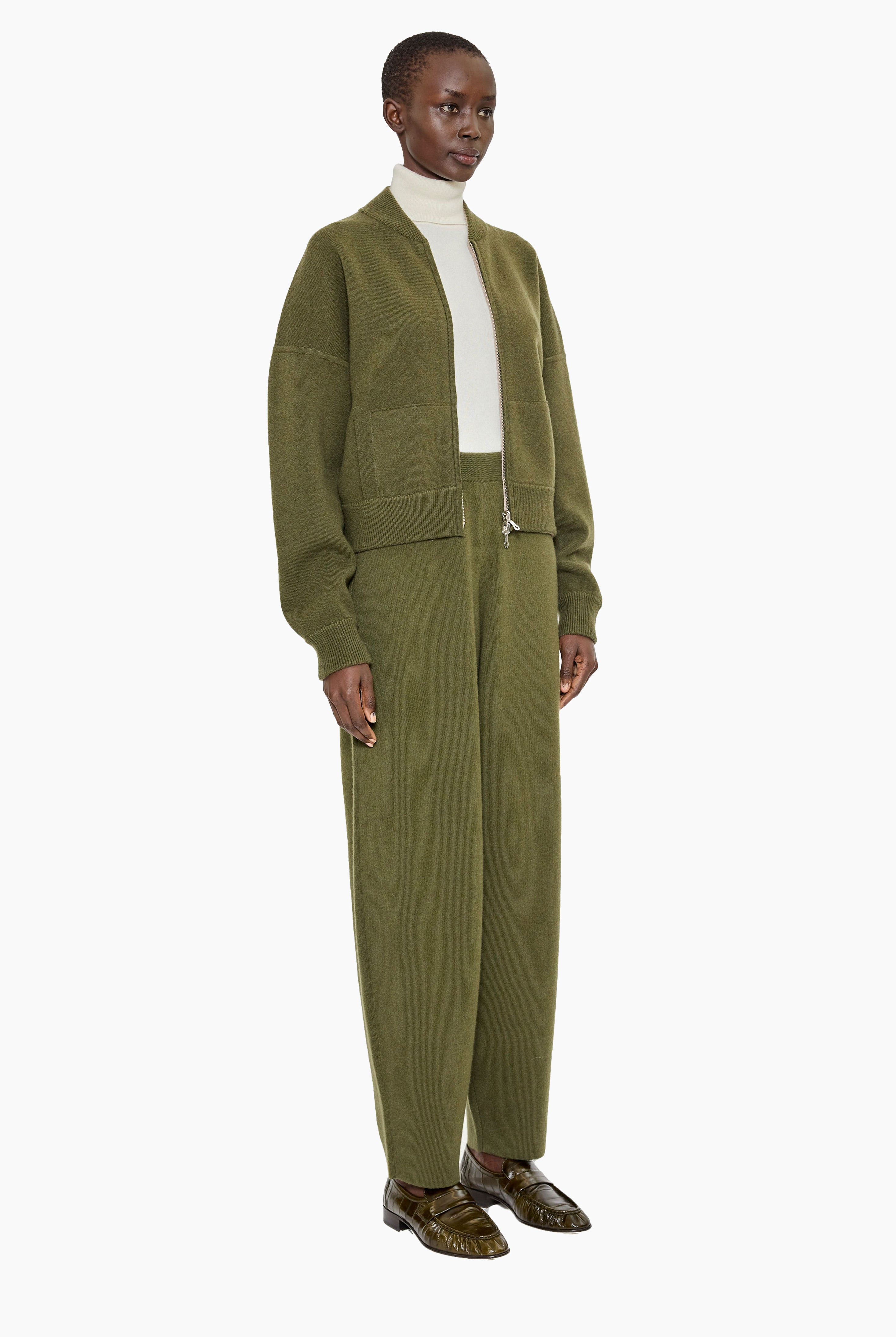 New Jace cashmere Sweater - Dark Olive/Ash Taupe – side view