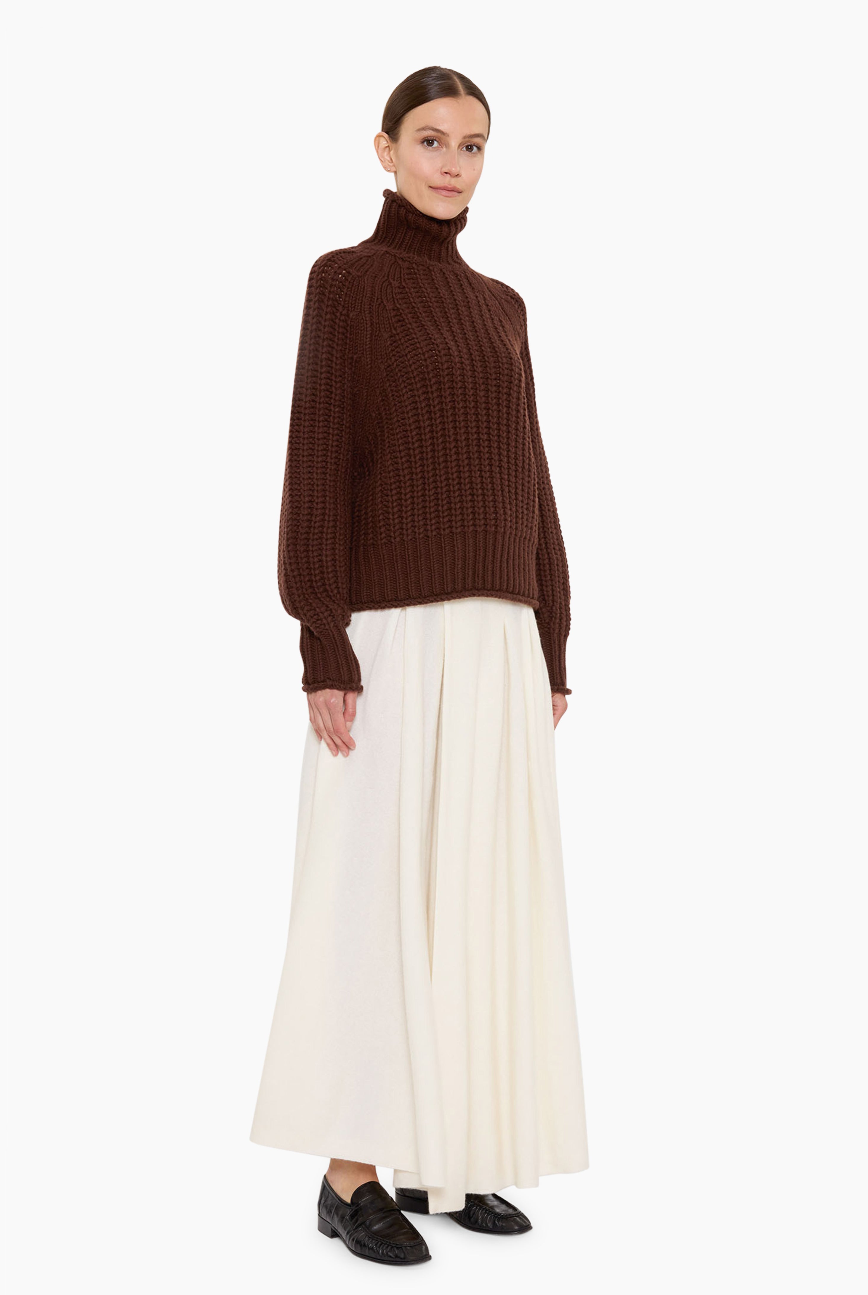 Ellis cashmere Sweater - Chocolate Brown – side view