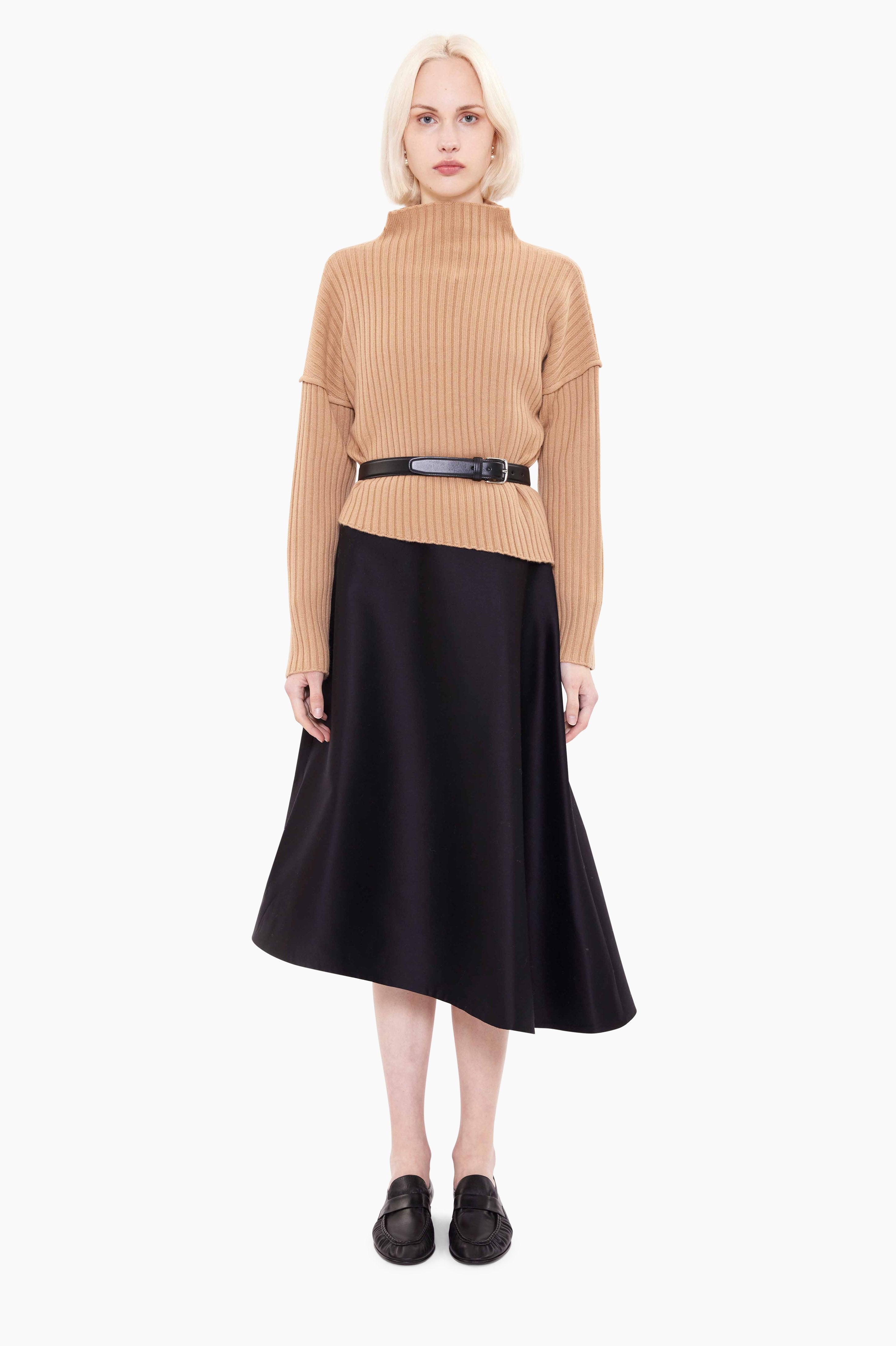 Annika cashmere Sweater - Dark Camel – front view