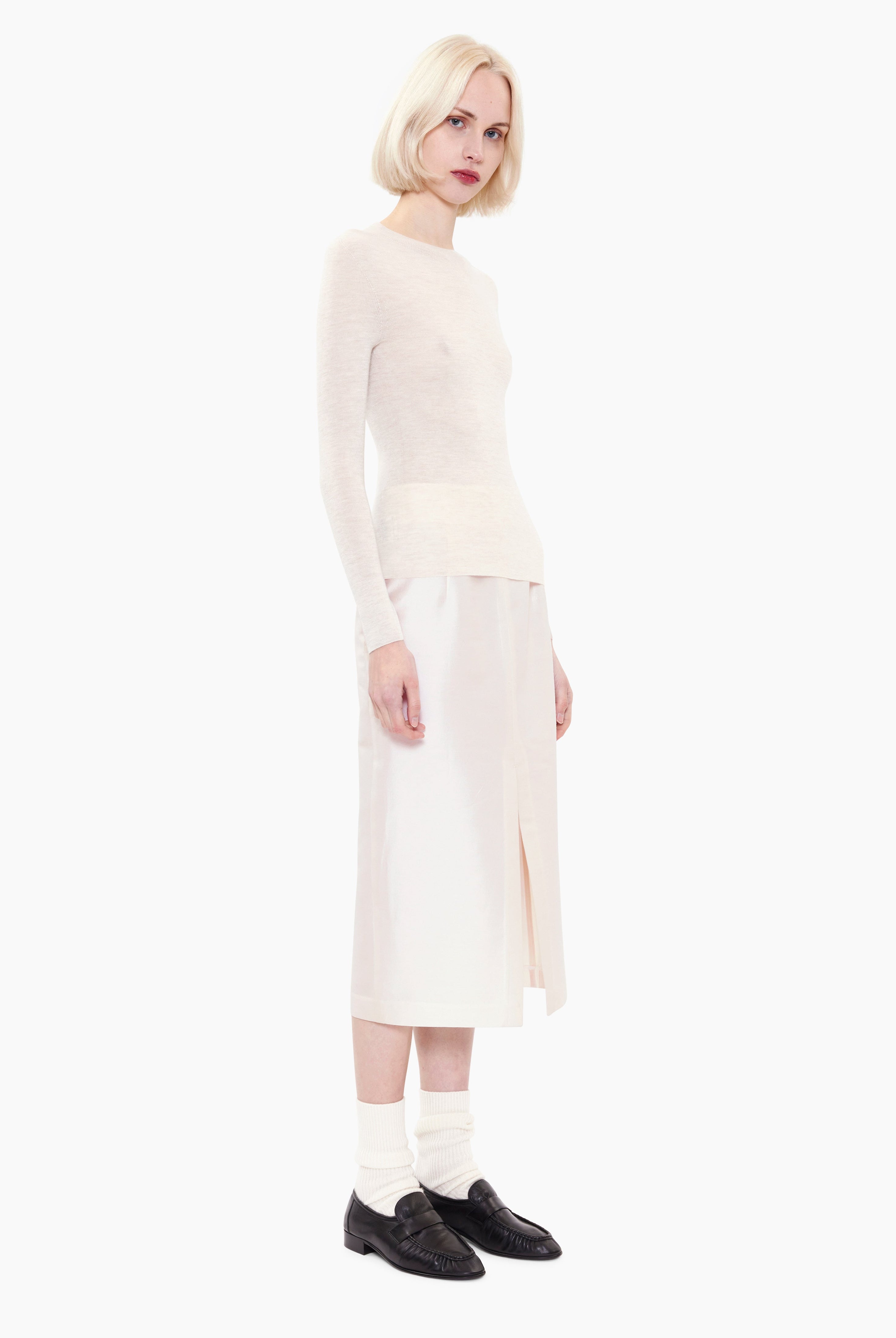 Fleta T-cashmere Shirt - Sandstone – side view