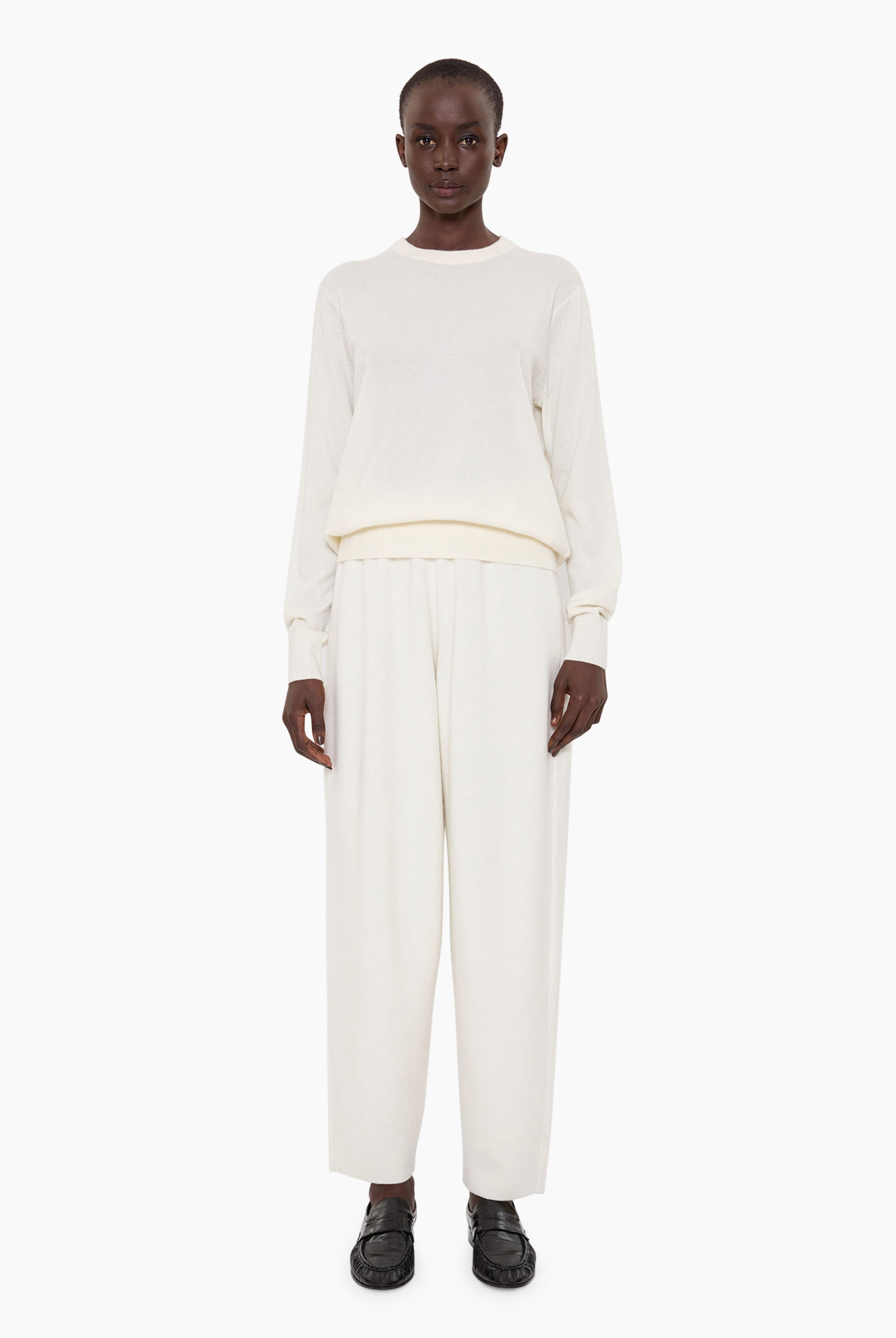 Marlowe cashmere Sweater - Ivory – front view