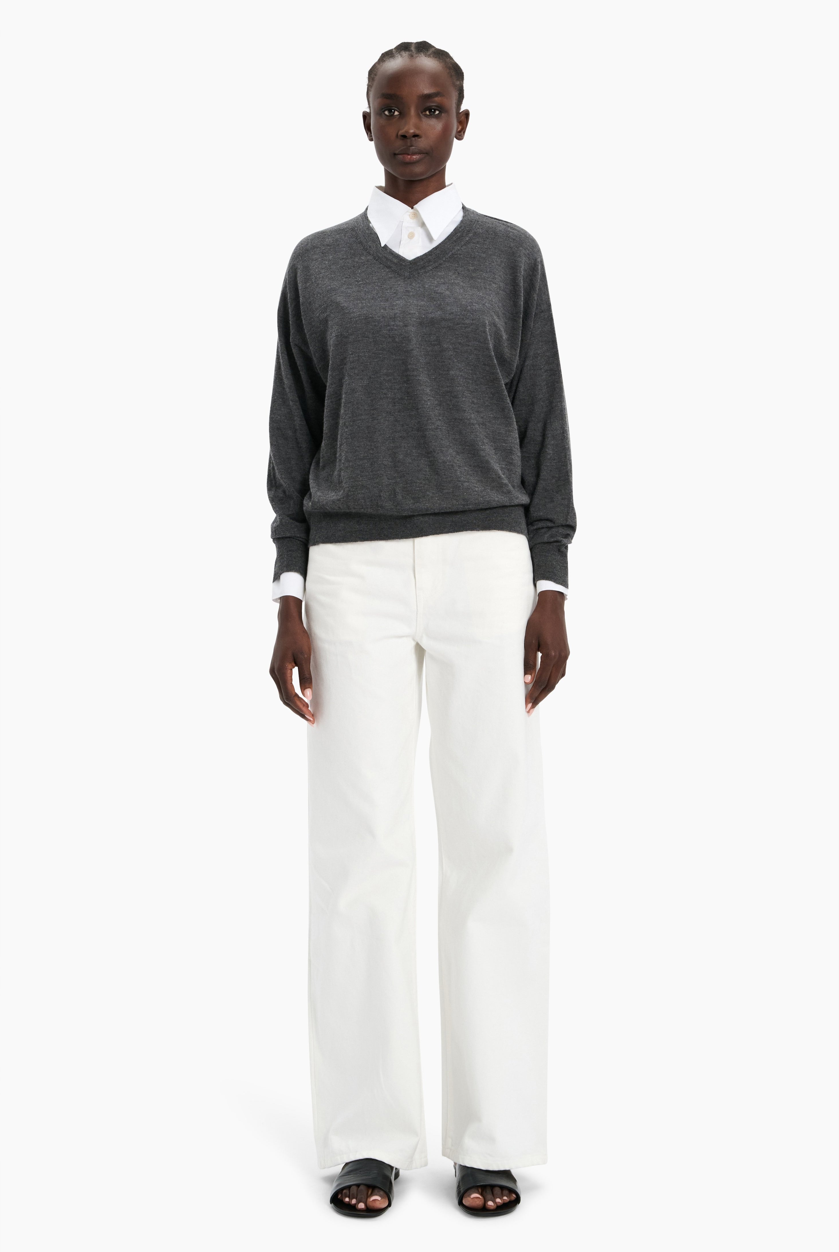 Chiswick cashmere Sweater - Charcoal – front view