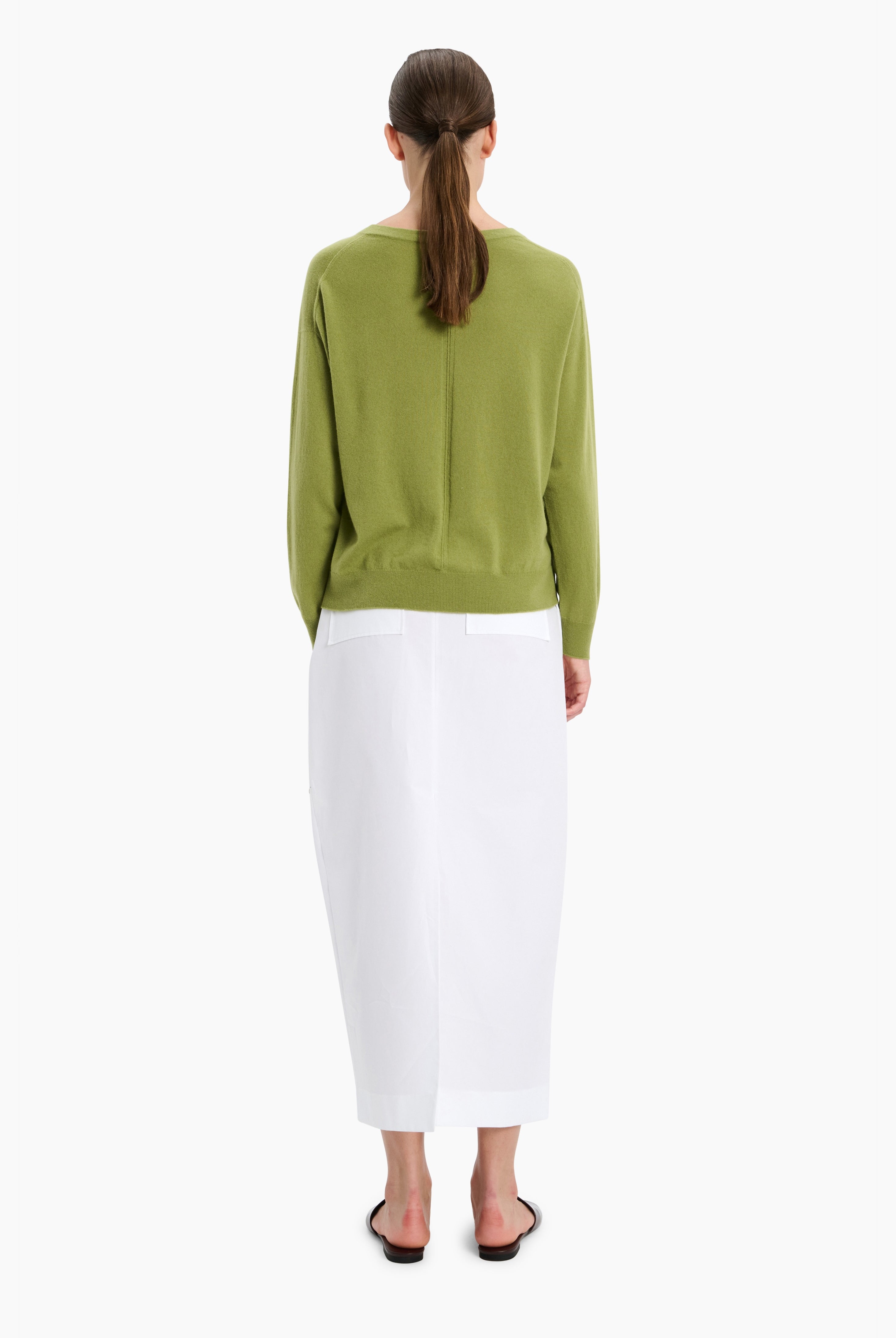 Briony cashmere Sweater - Avocado – back view