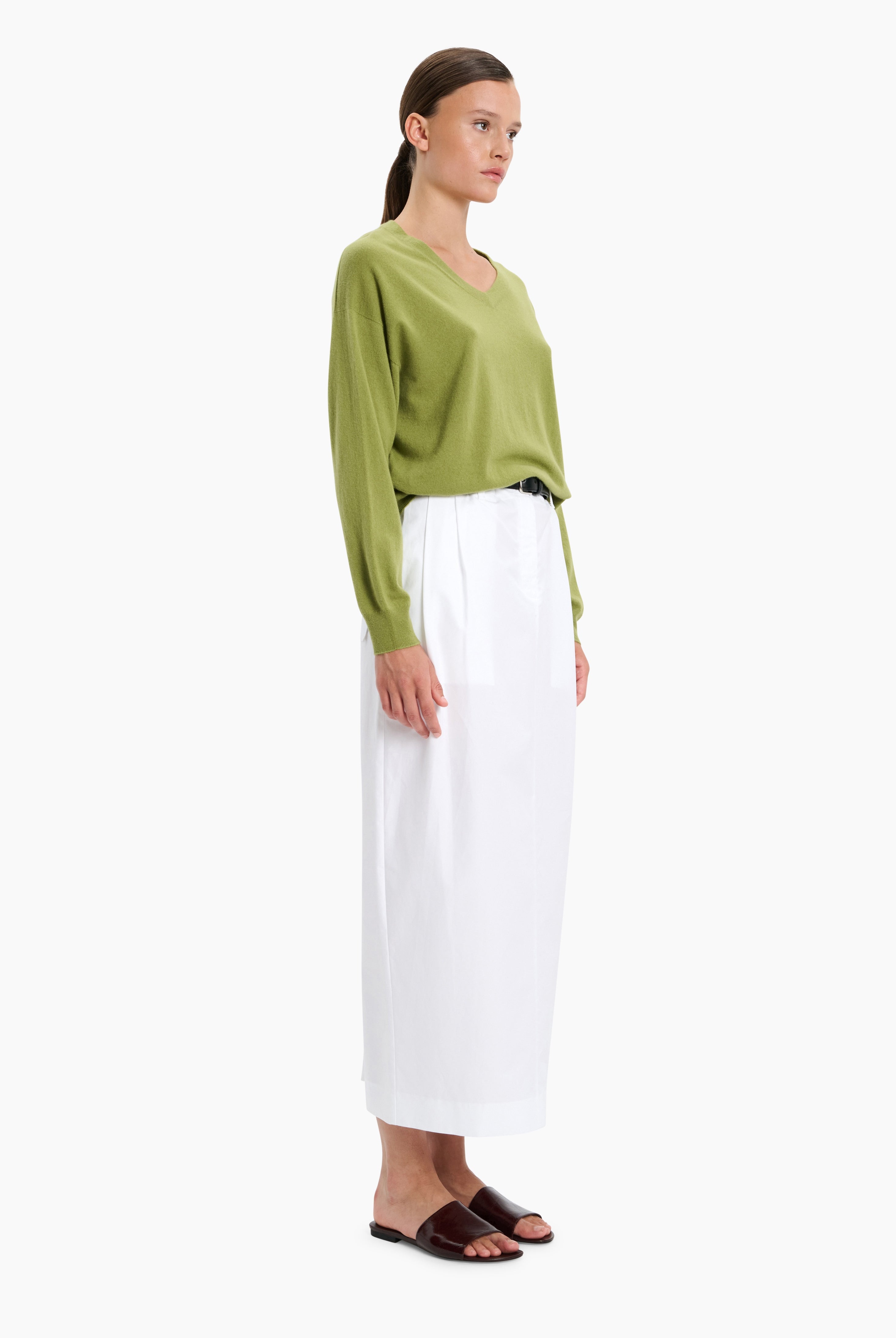 Briony cashmere Sweater - Avocado – side view