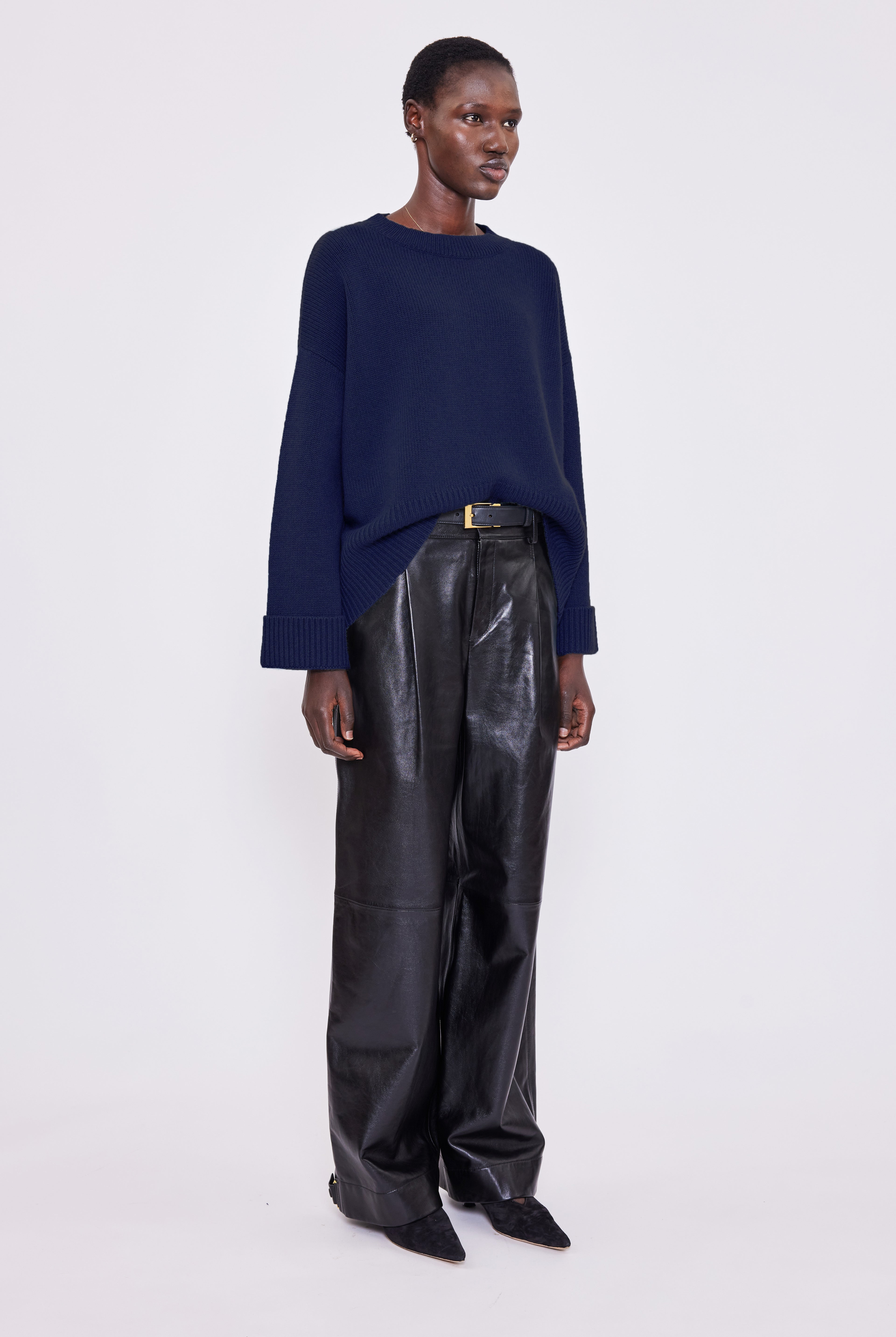 Knightsbridge cashmere Sweater - Navy – side view