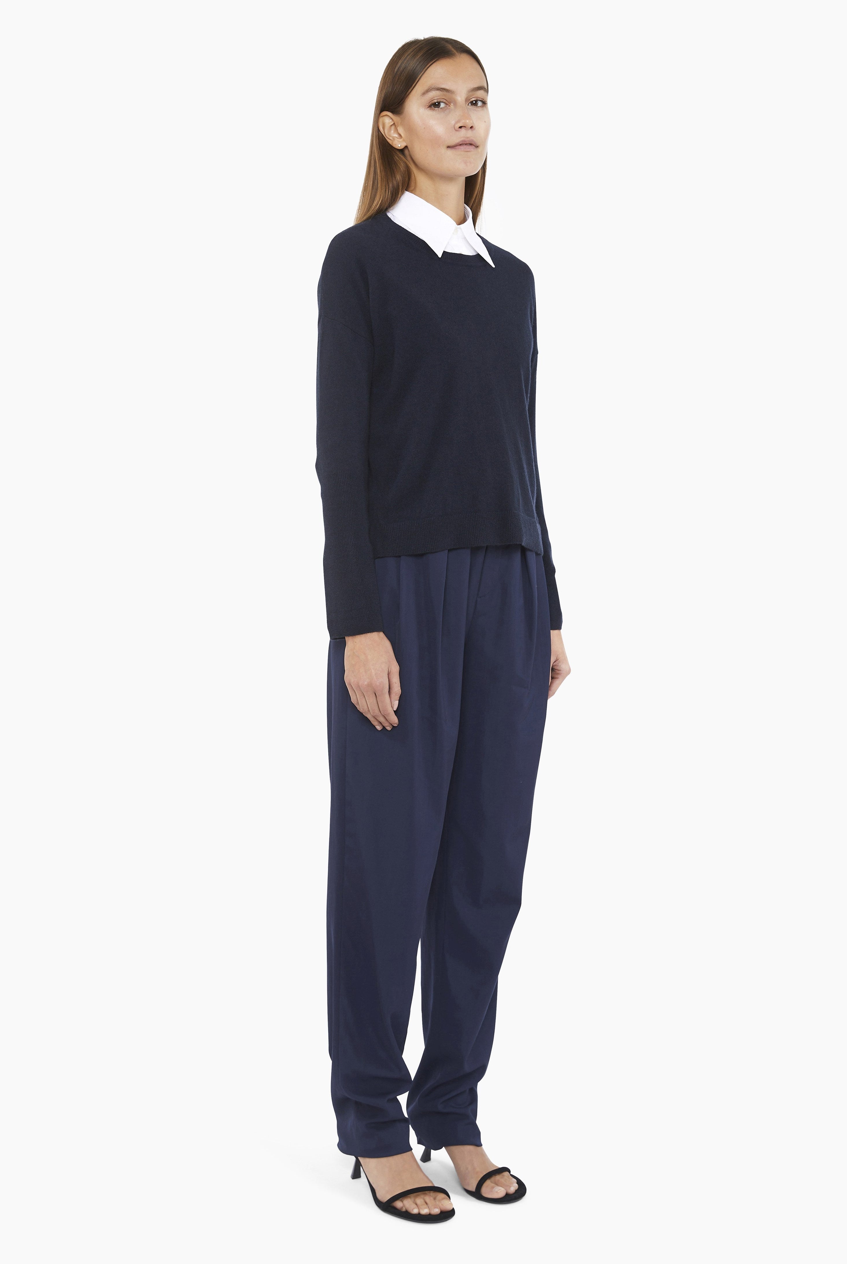 Manhattan cashmere Sweater - Navy – side view