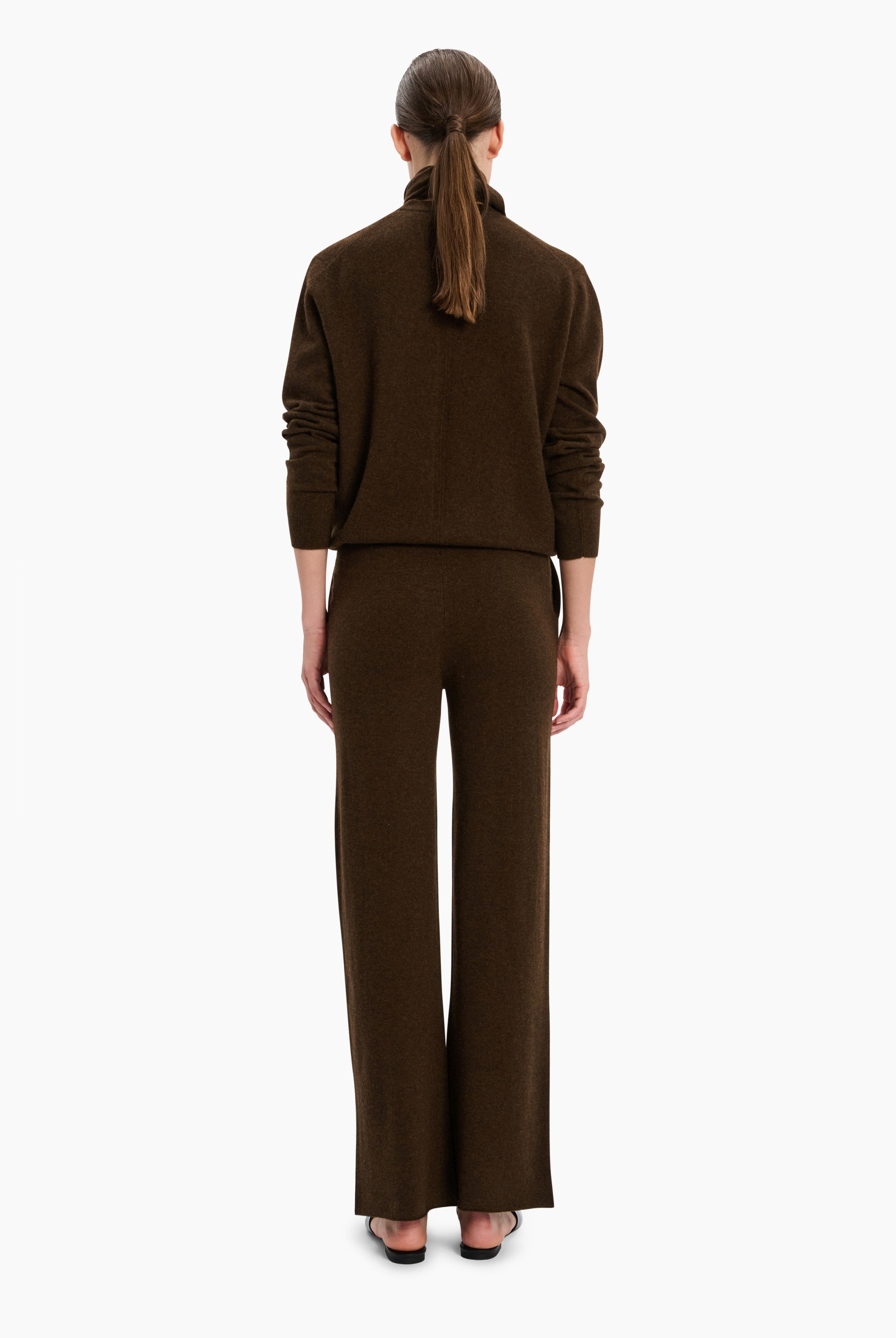 Brickwell cashmere Trousers - Smoked Brown – back view
