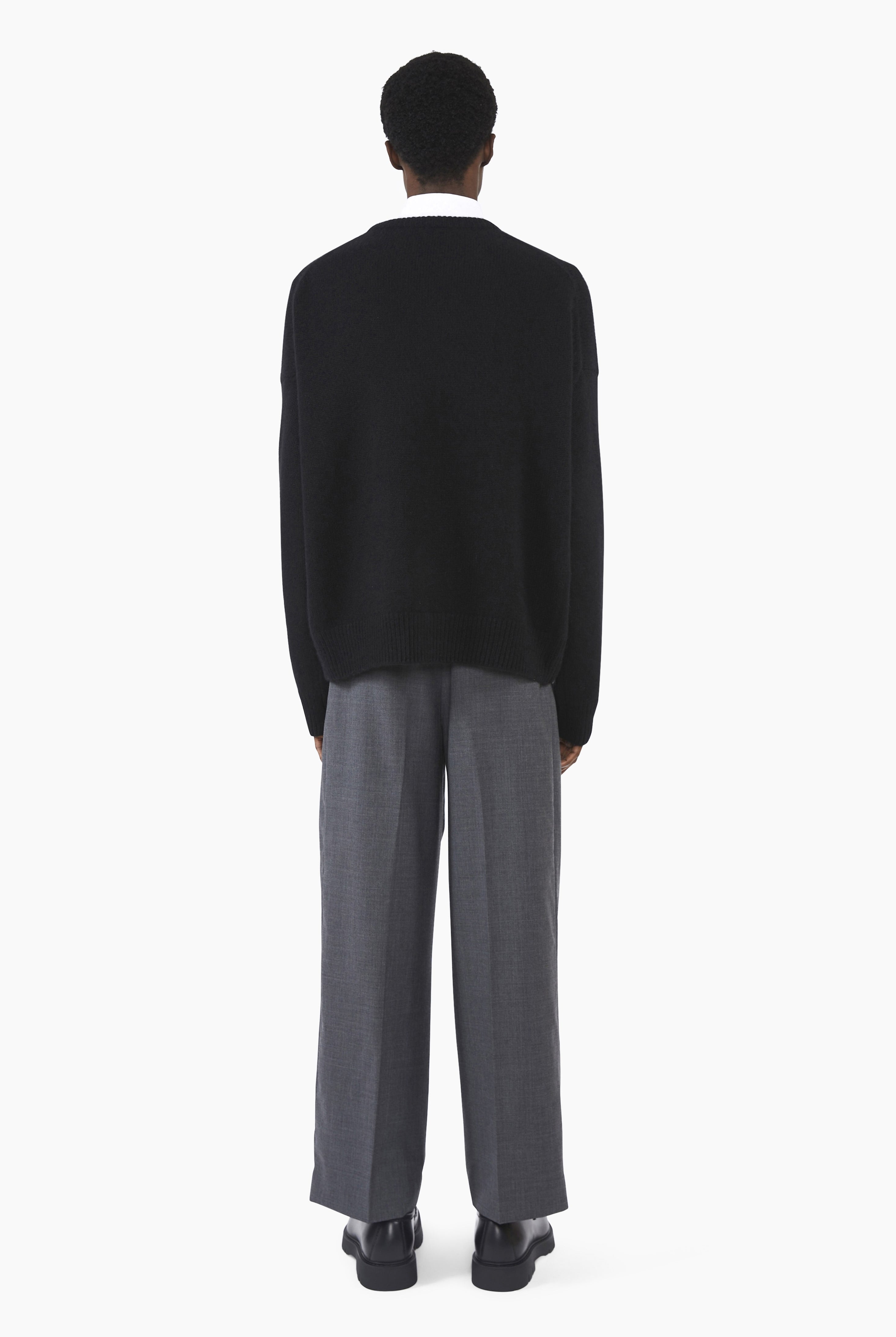 Mr Paddington cashmere Sweater - Black – back view