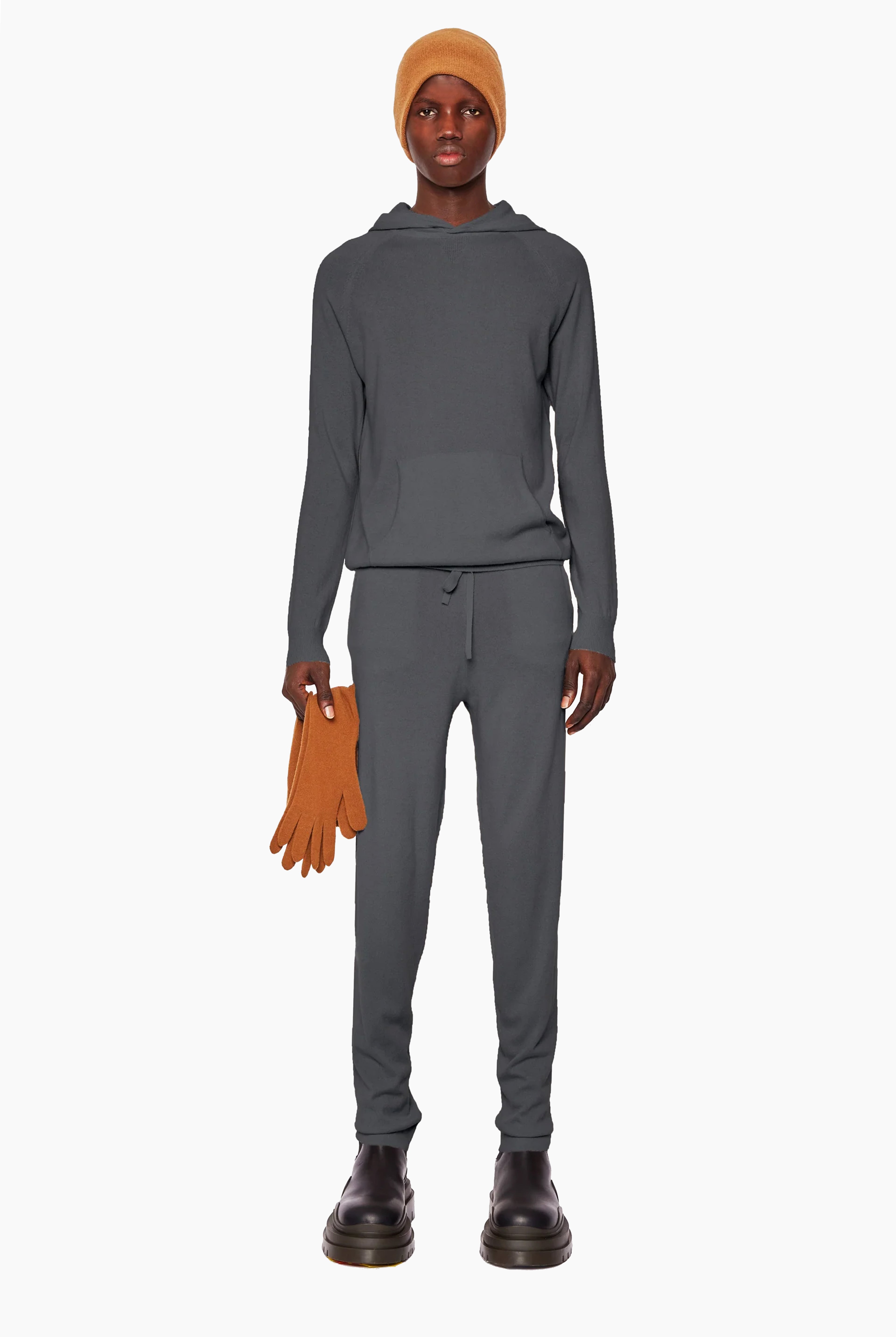 Mr Balham cashmere Sweater - Graphite Grey – front view