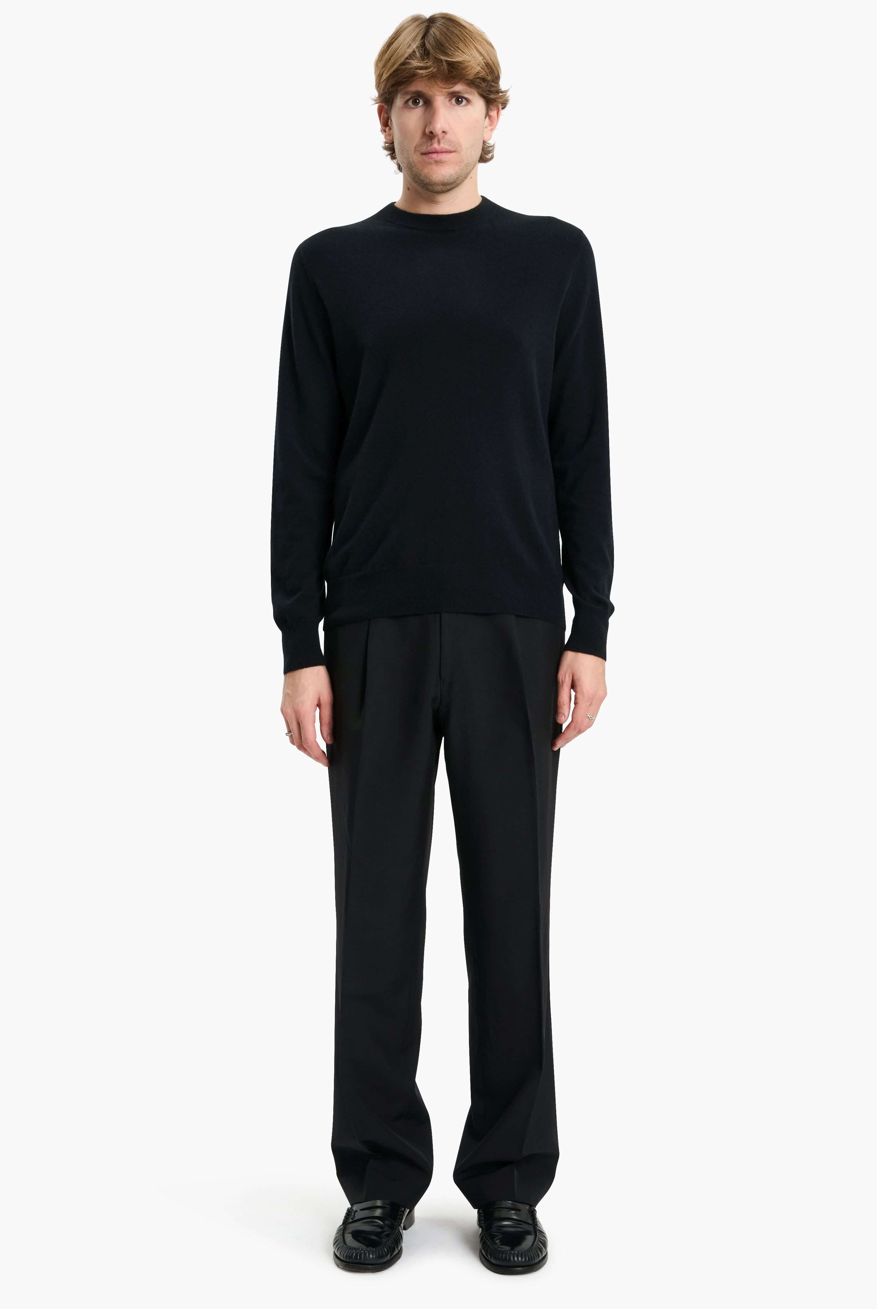 Carlos Place cashmere Sweater - Black – front view