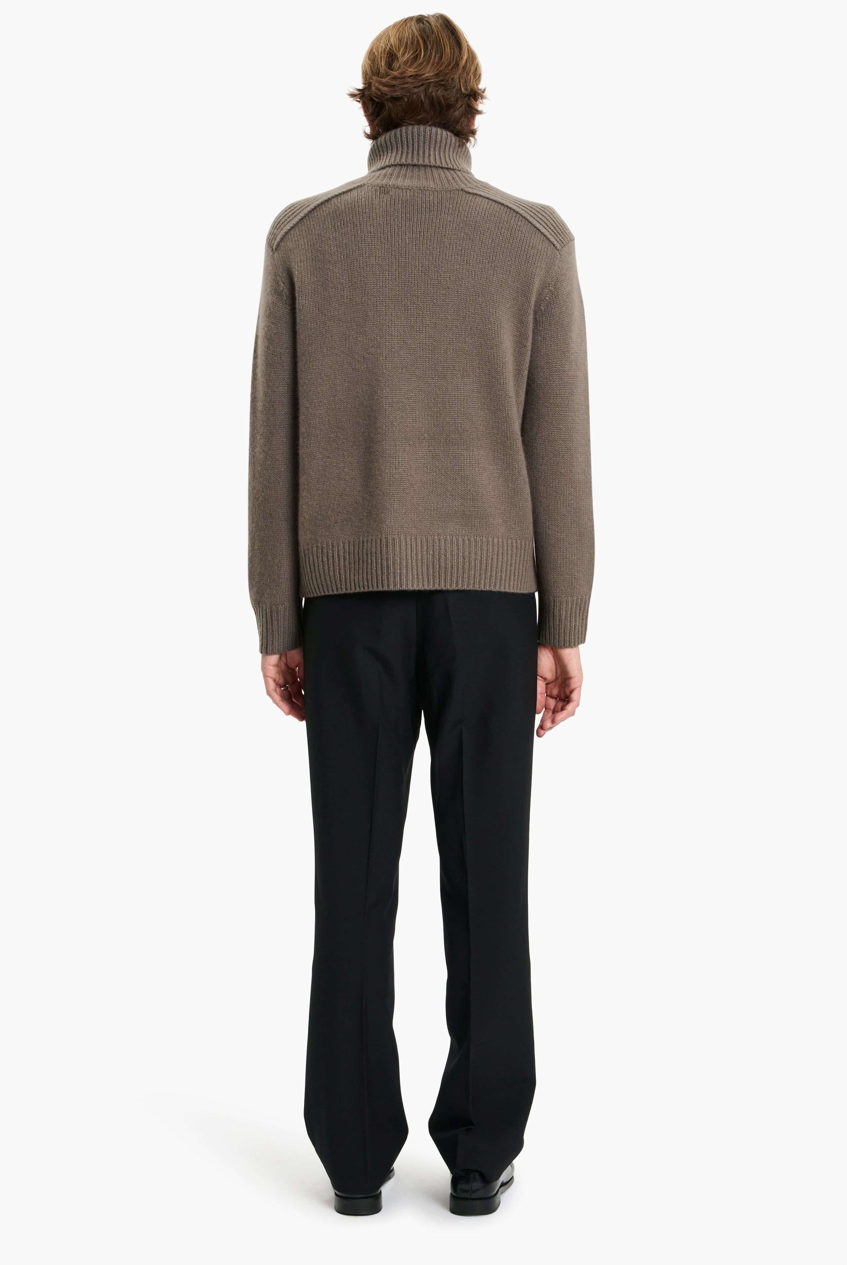 Mr Embankment cashmere Sweater - Shiitake – back view