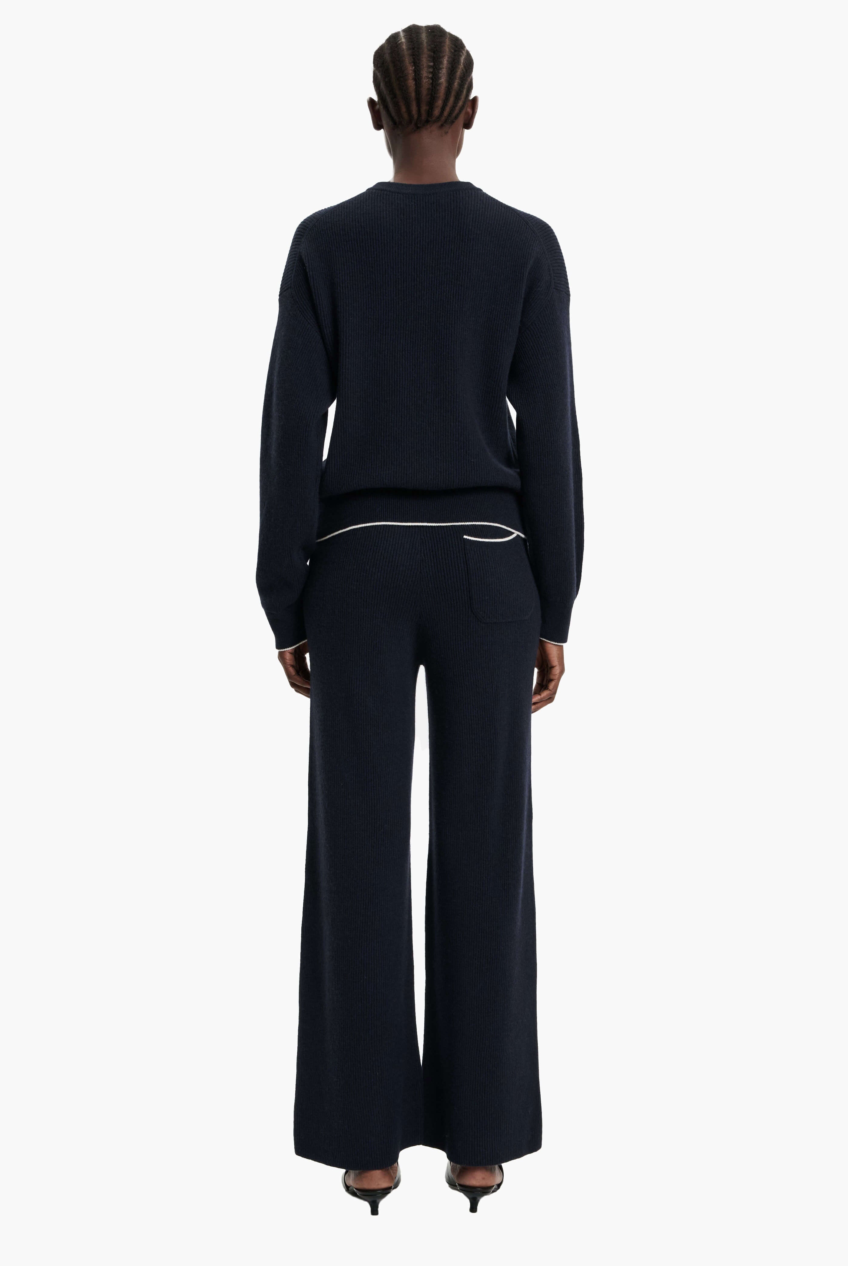 New Cornwall cashmere Sweater - Navy – back view