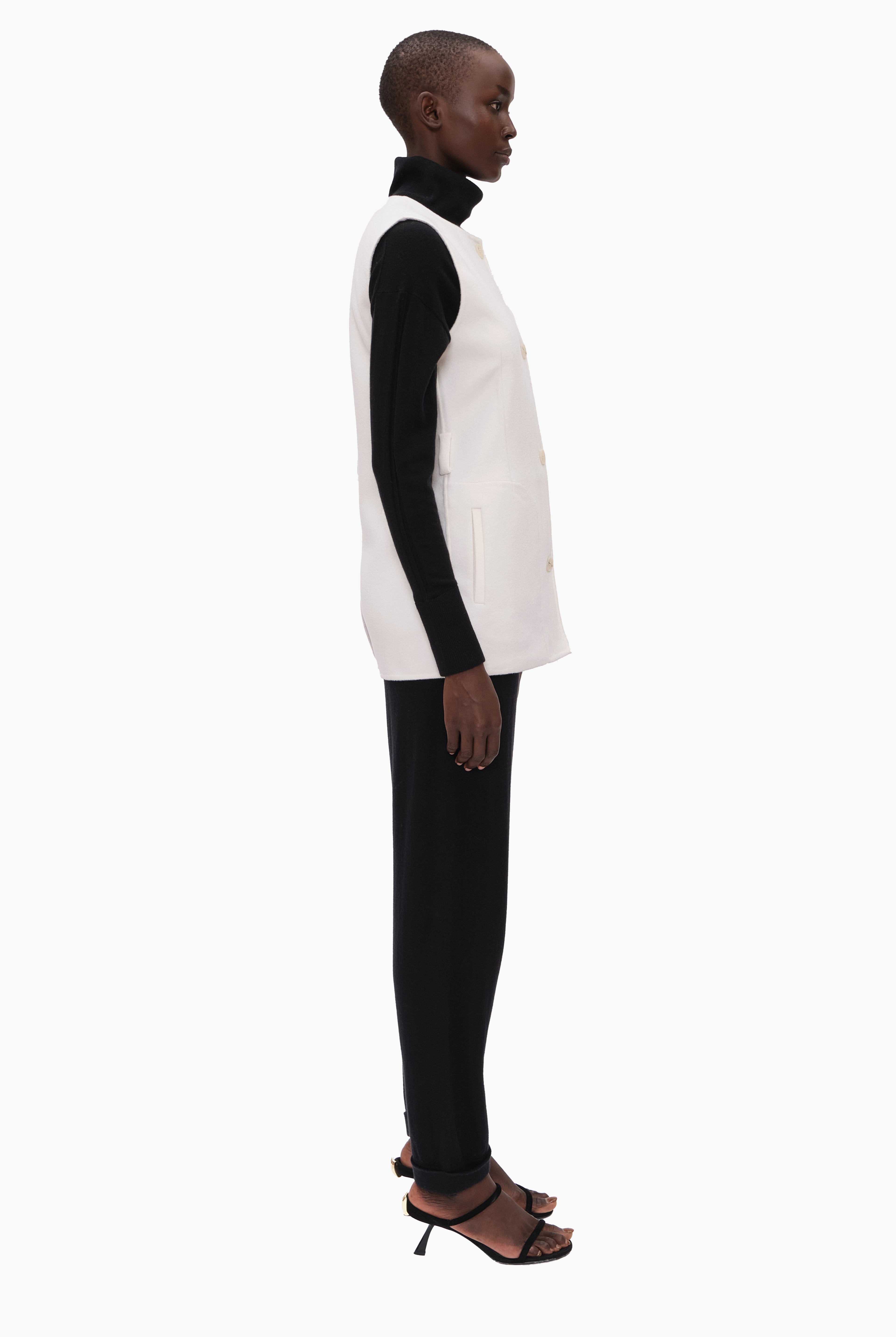 Ocean cashmere Coat - Ivory – side view