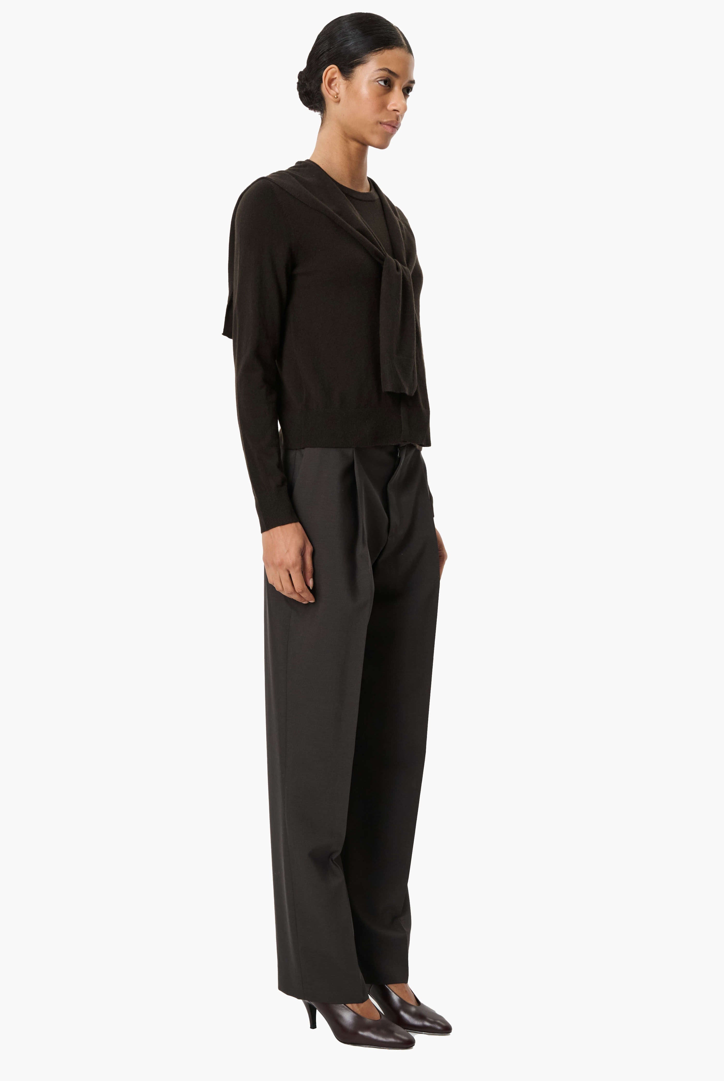 Sonja cashmere Sweater - Brown Wood – side view