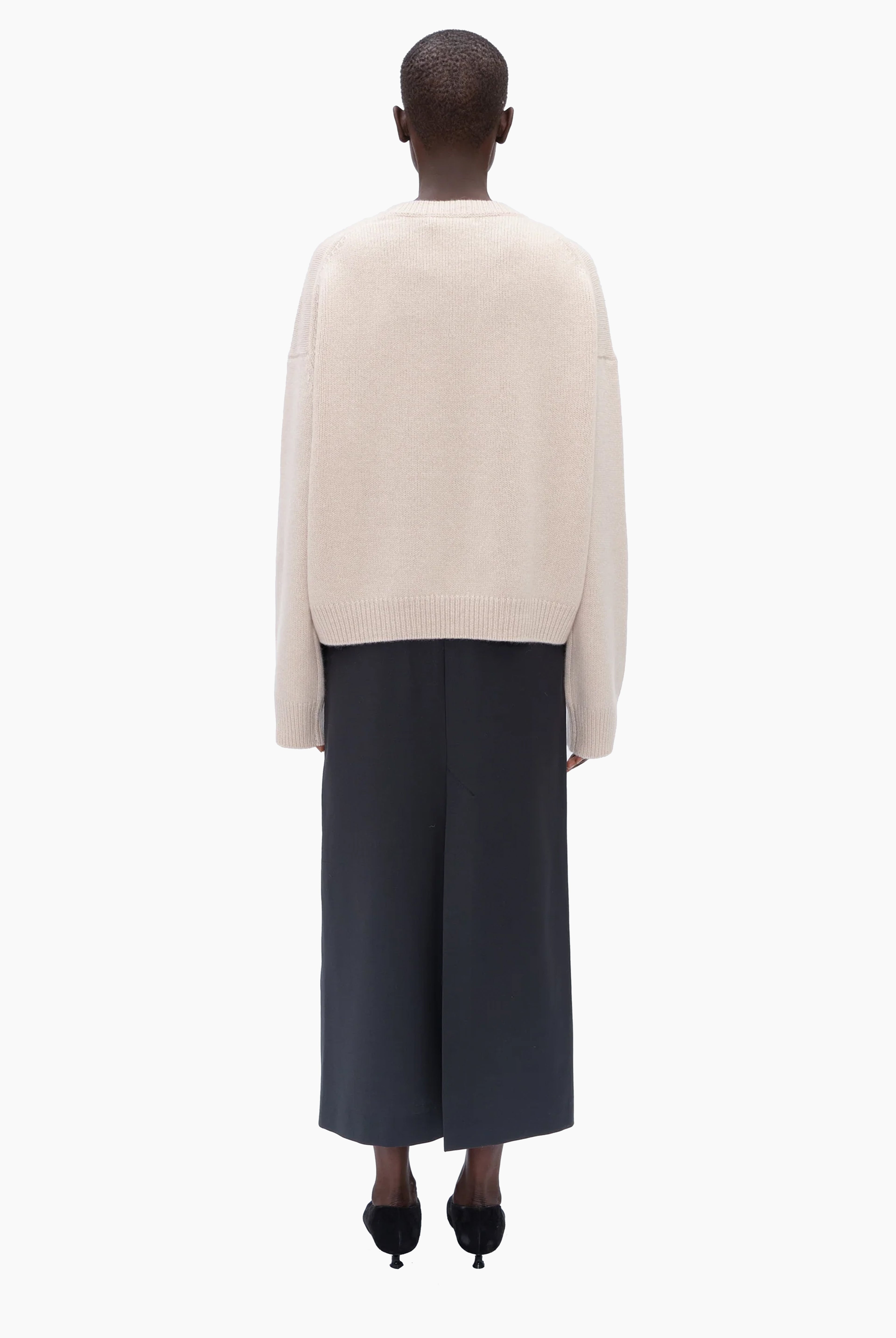 The Ivy cashmere Sweater - Bath Stone – back view