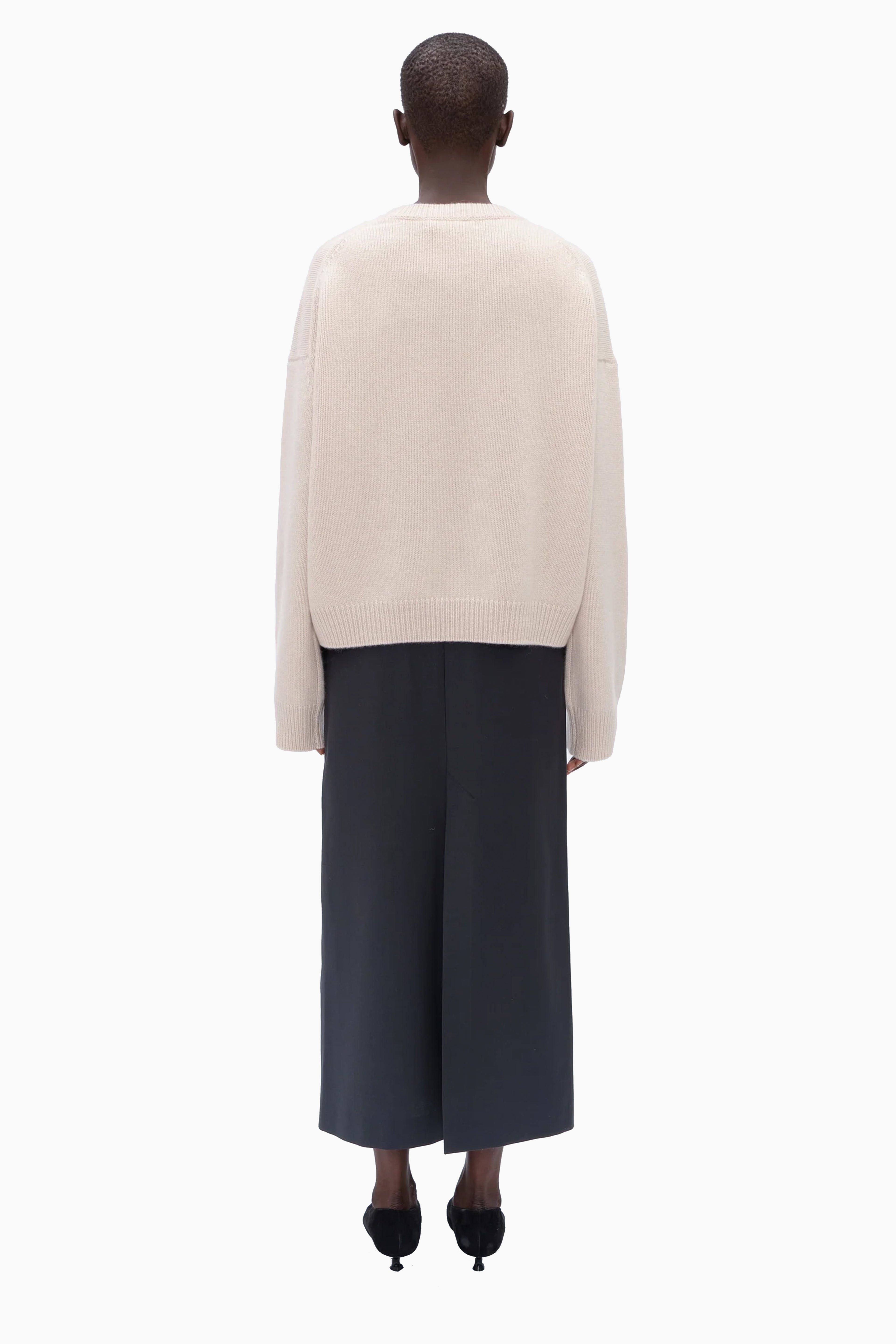 The Ivy cashmere Sweater - Bath Stone – back view