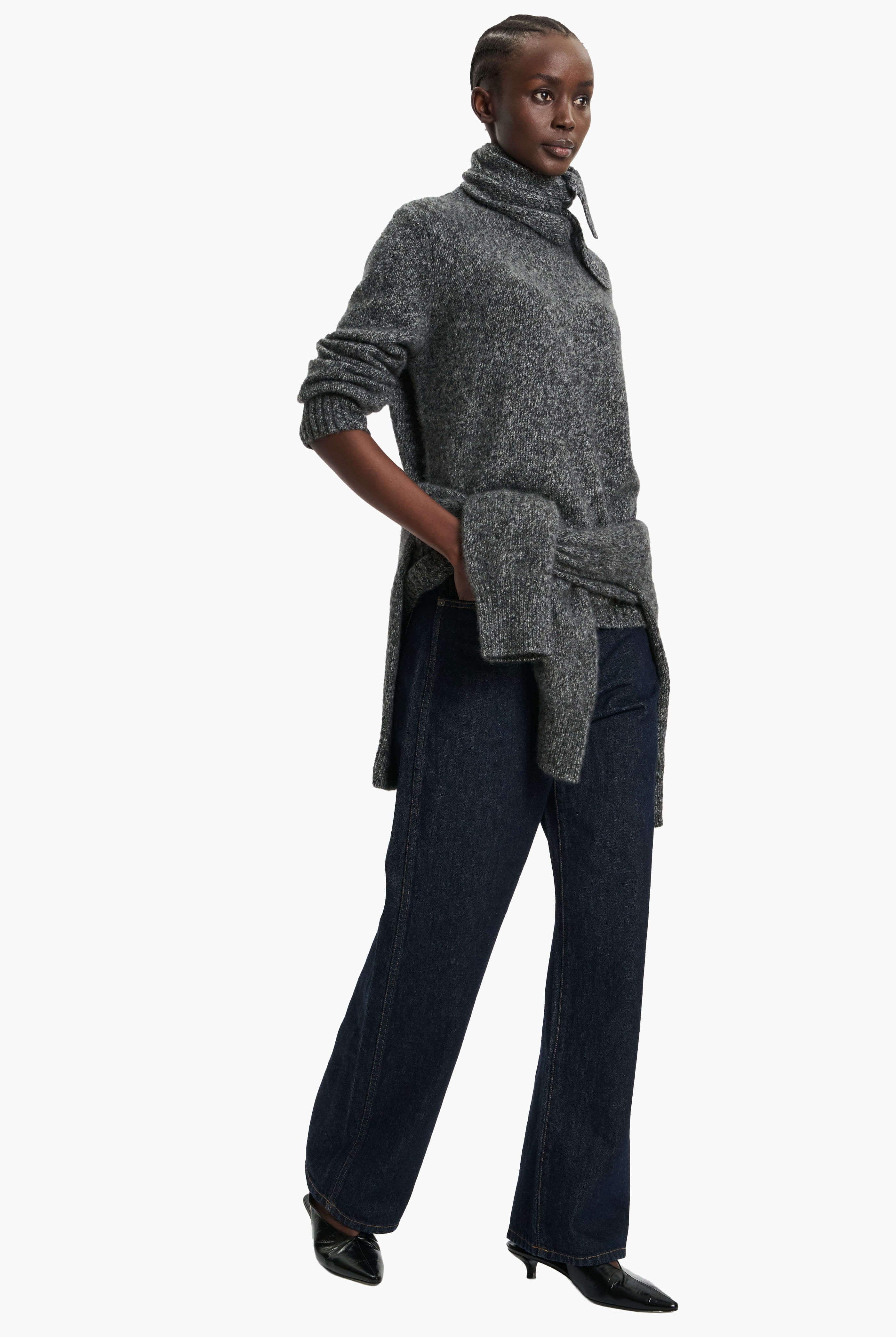 Verona cashmere Sweater with Scarf - Gallant – styling shot