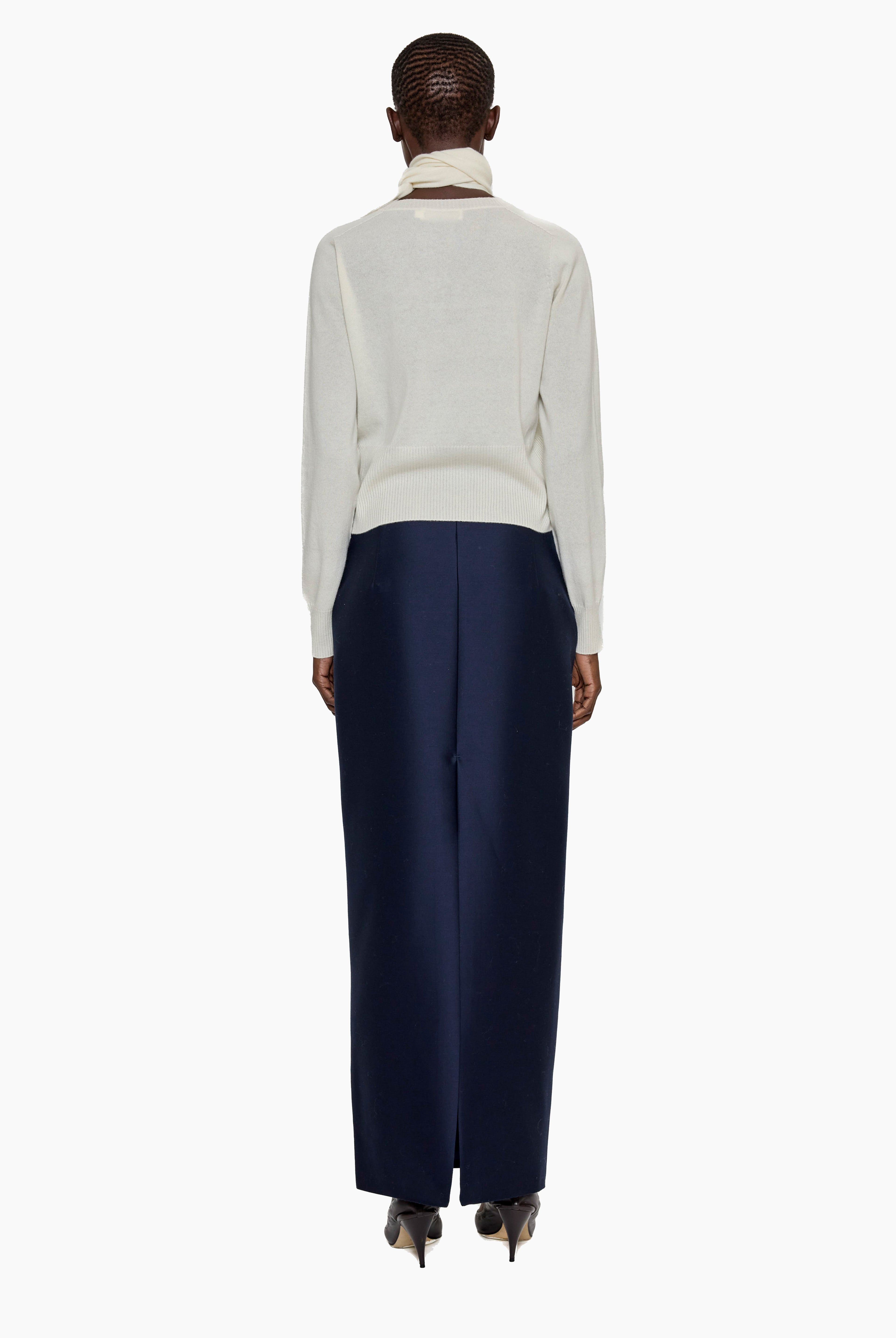 Holyhead cashmere Sweater - Ivory – back view