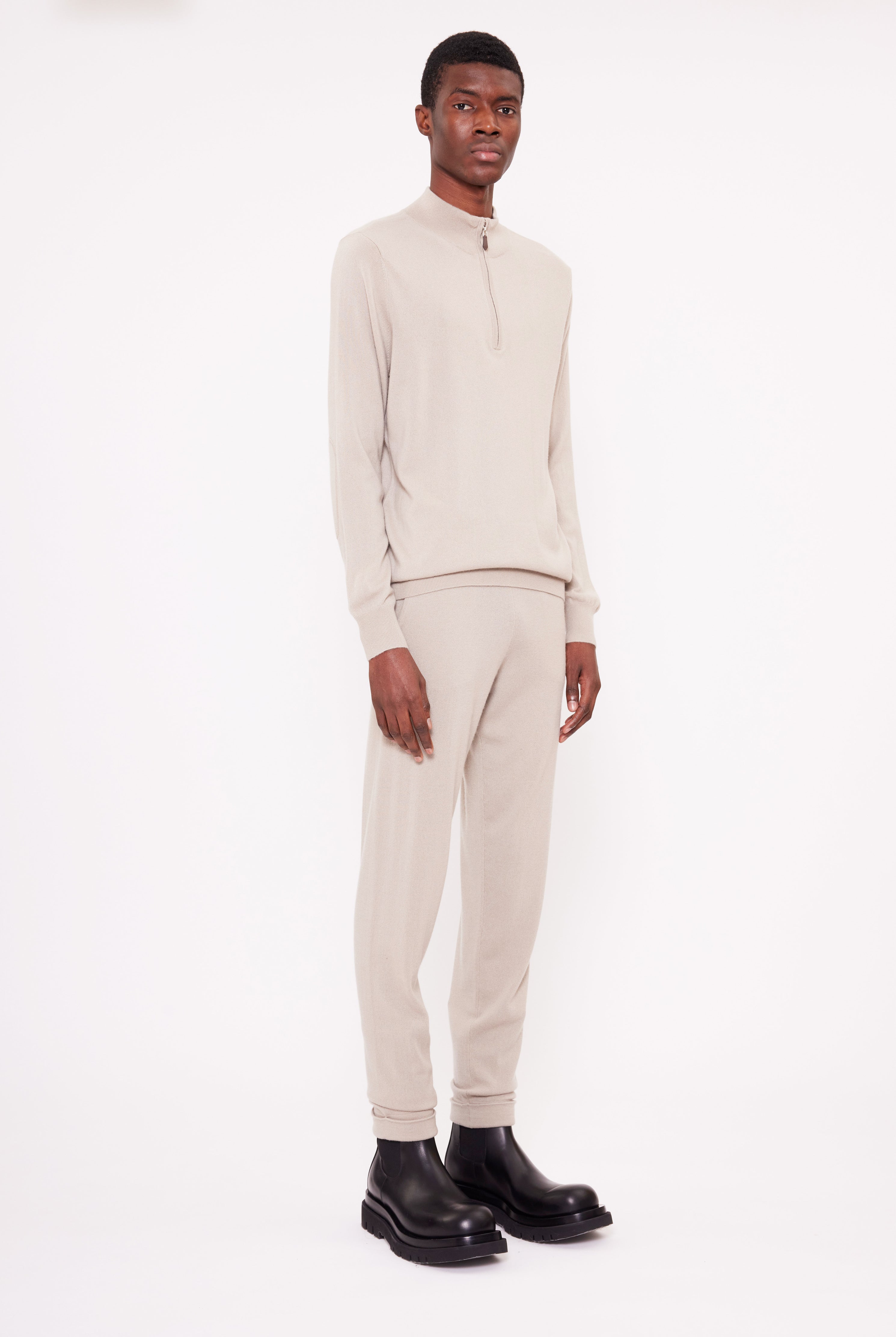 Mr Fenchurch cashmere Sweater - Plaza Taupe