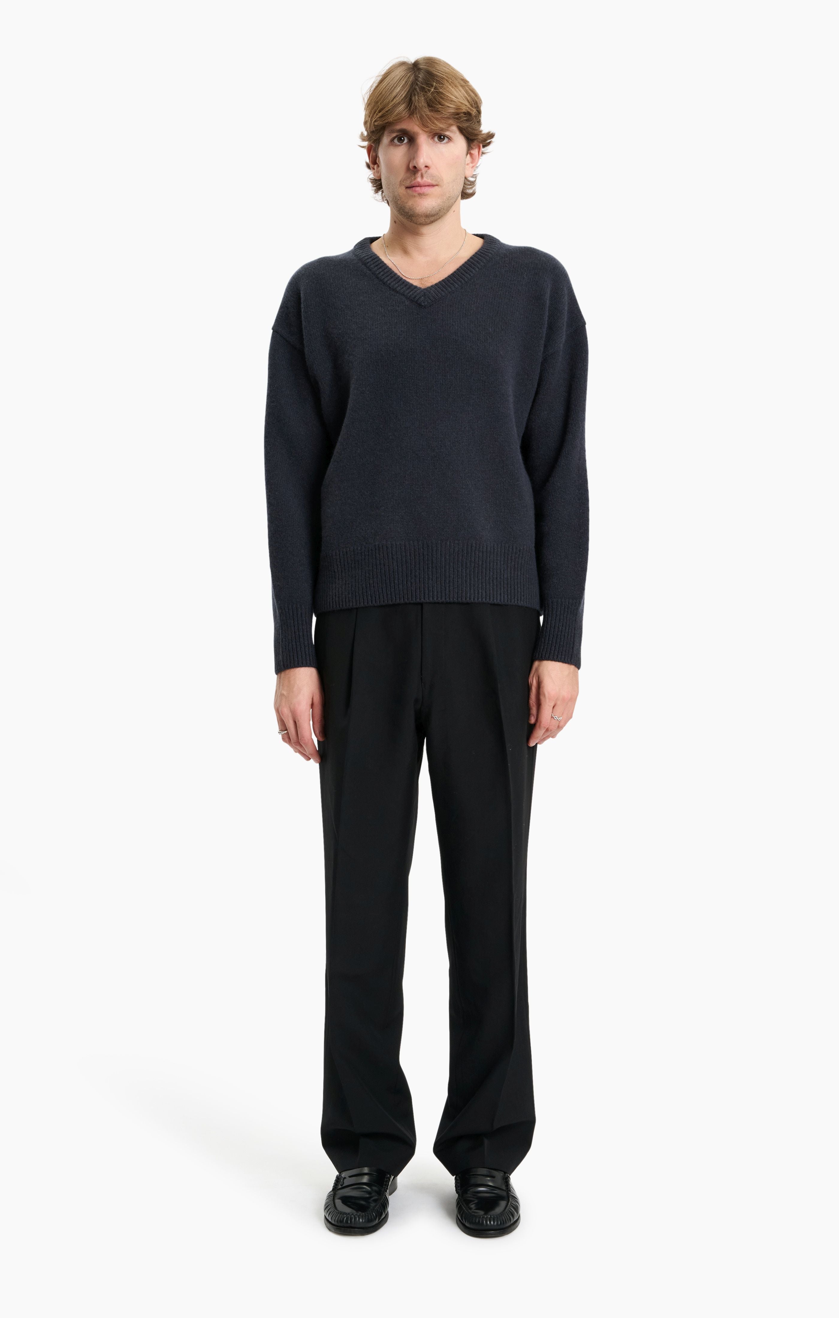 Mr Battersea cashmere Sweater - Gravity Grey – front view