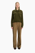 Aylsham cashmere Sweater - Dark Olive – styling shot