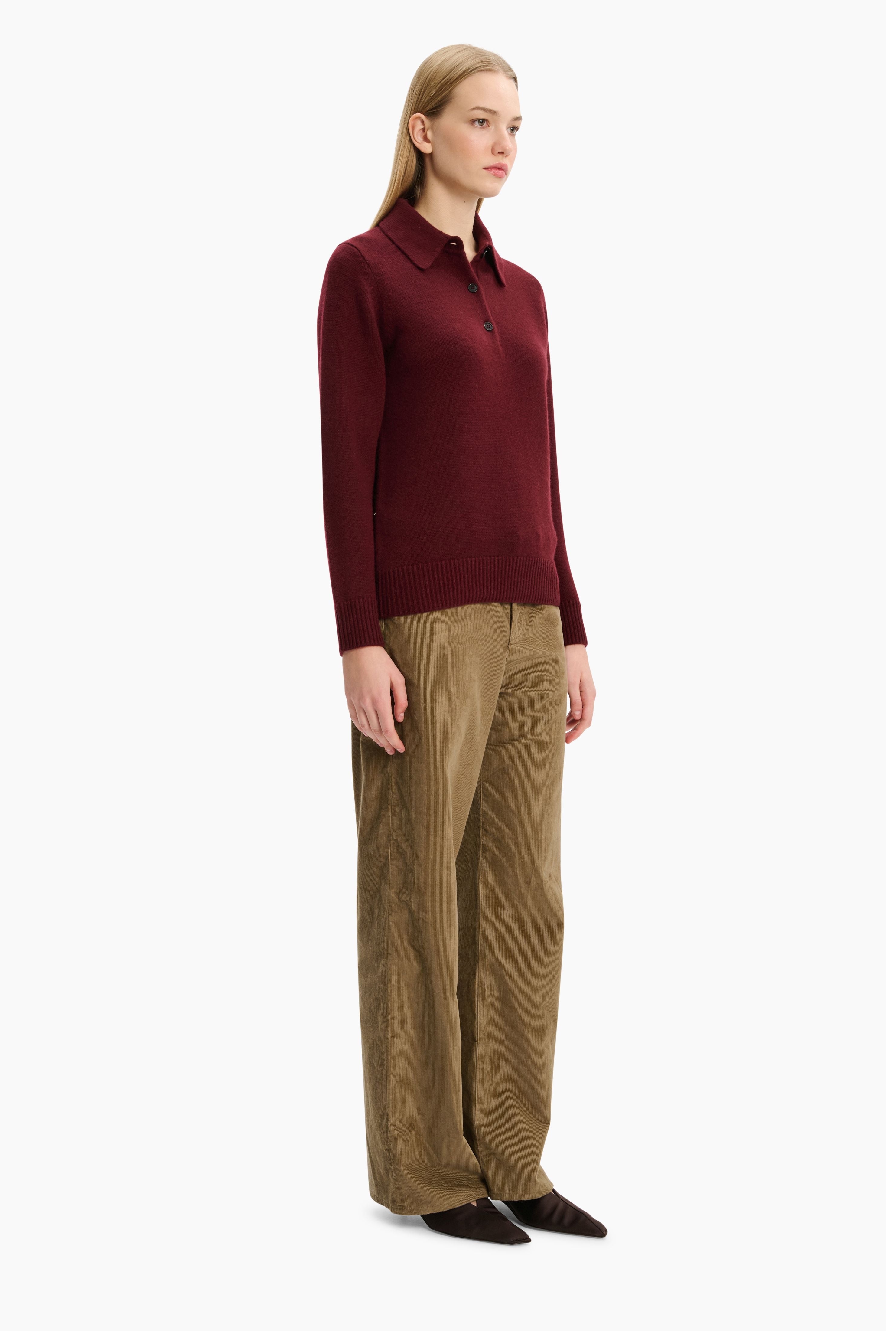 Bessi cashmere Sweater - Deep Burgundy – side view
