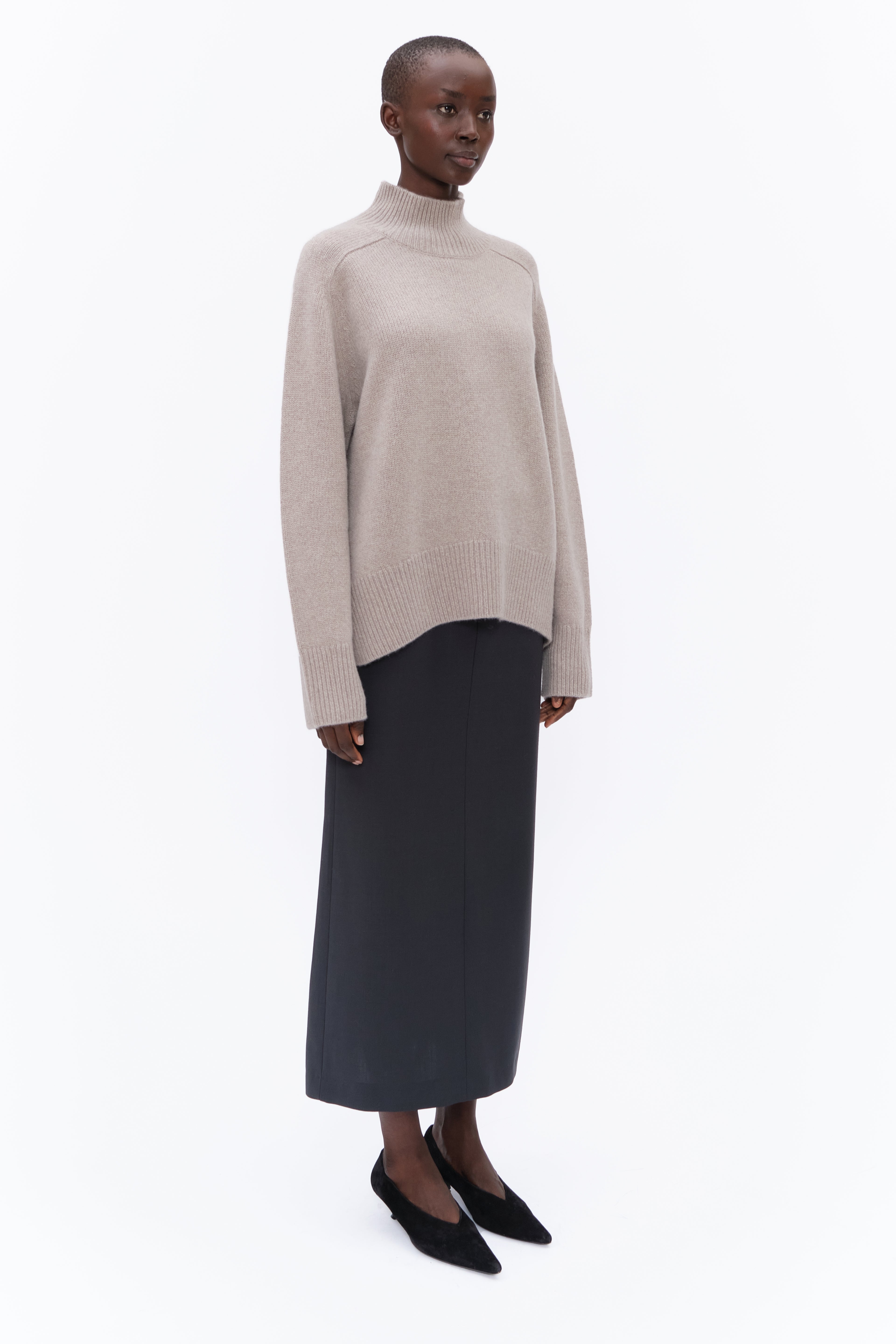 Edith Grove cashmere Sweater - Storm Quartz – side view