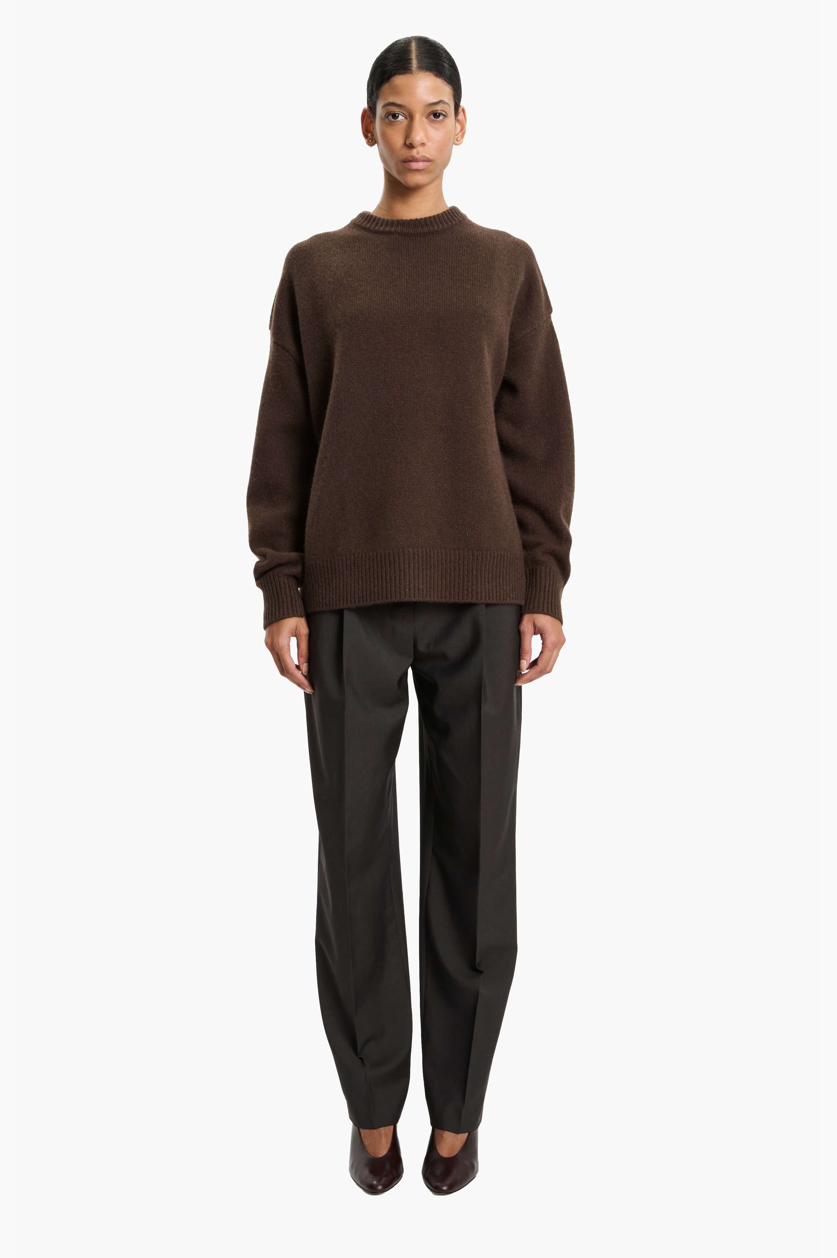 Islington cashmere Sweater - Ebony – front view