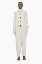 New Blakely cashmere Cardigan - Ivory – front view