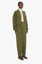 New Jace cashmere Sweater - Dark Olive/Ash Taupe – side view