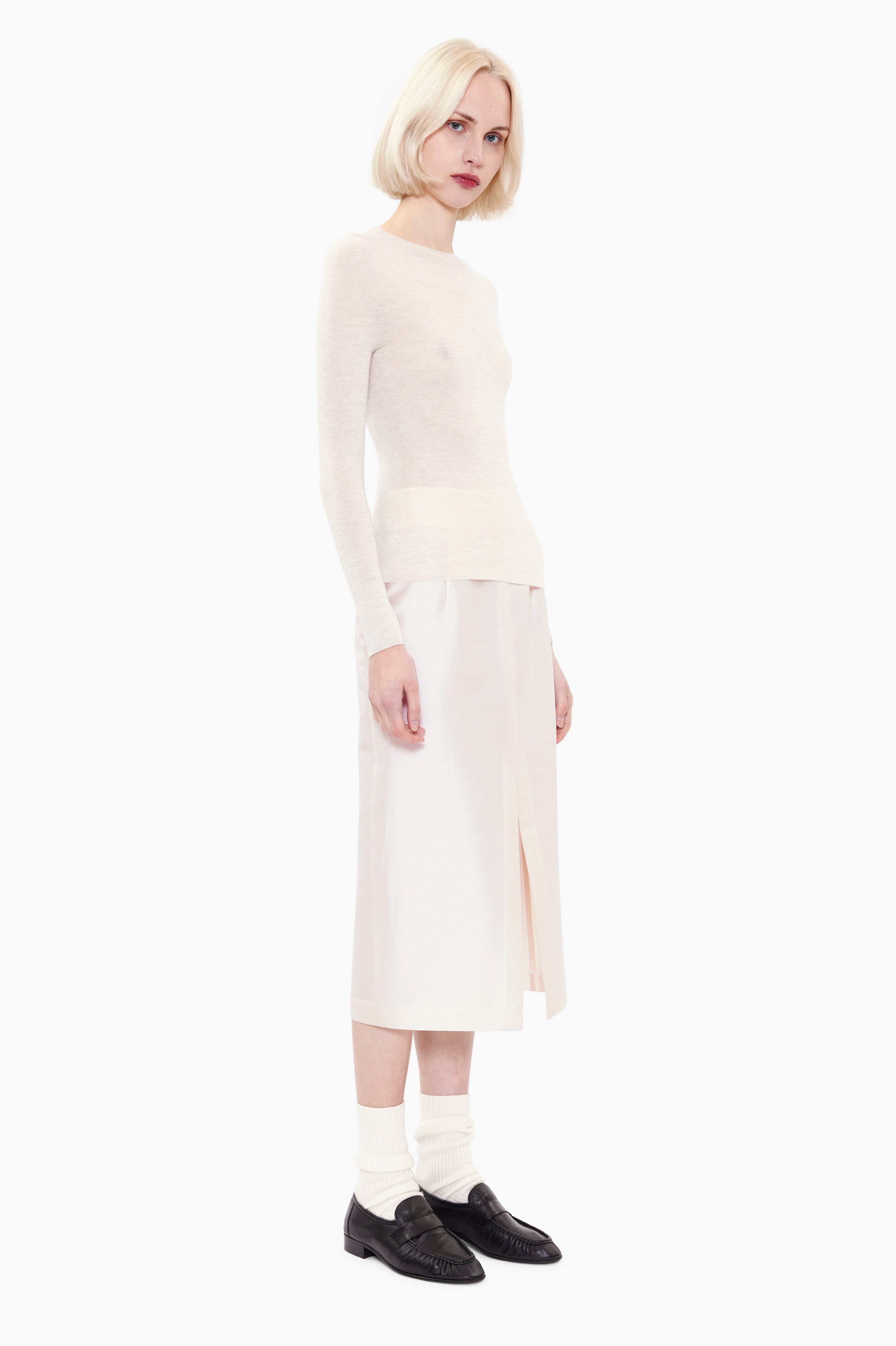 Fleta T-cashmere Shirt - Sandstone – side view