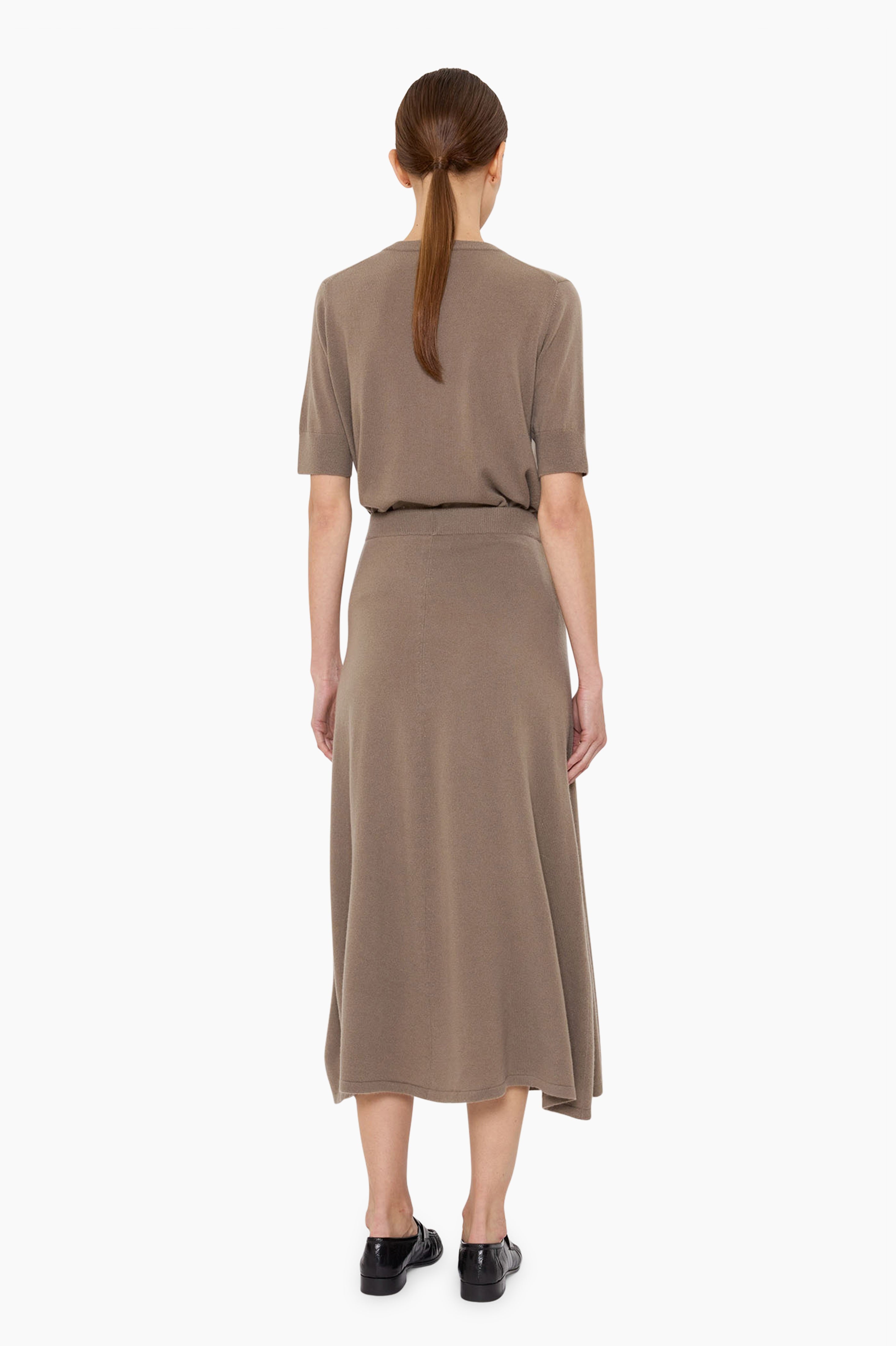 Logan Crew T-cashmere Shirt - Desert Taupe – back view