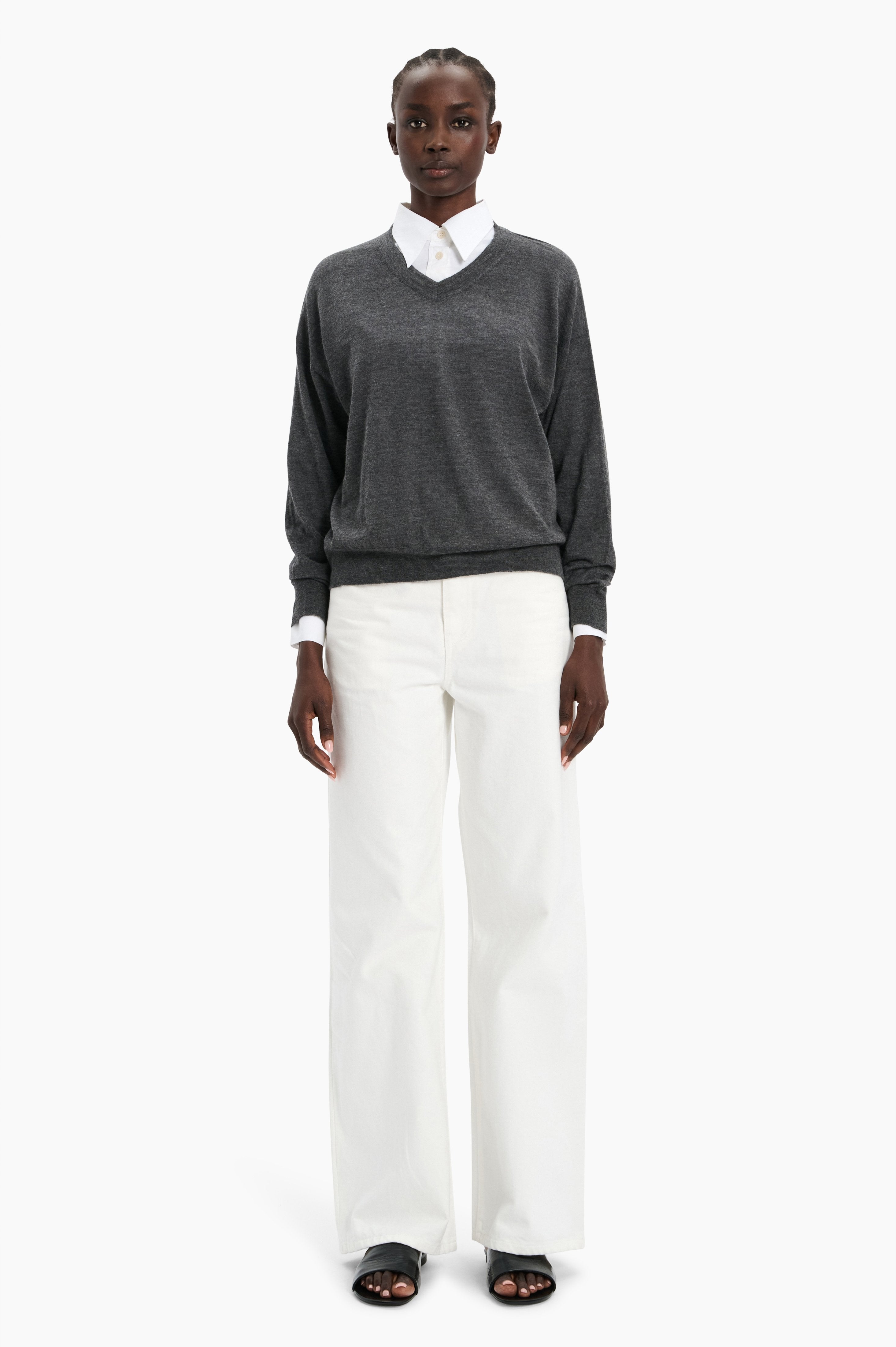 Chiswick cashmere Sweater - Charcoal – front view
