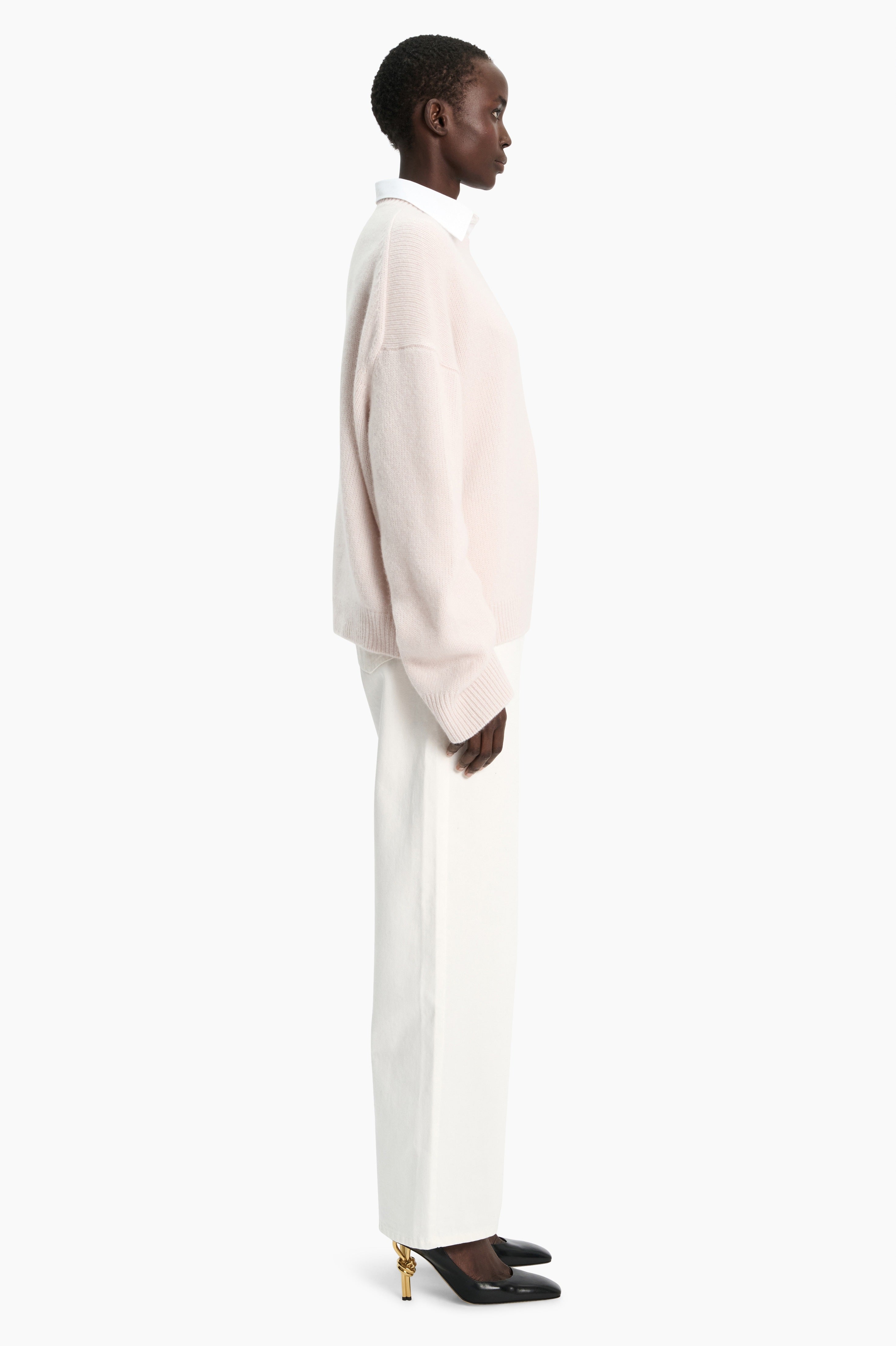 The Ivy cashmere Sweater - Dove – side view