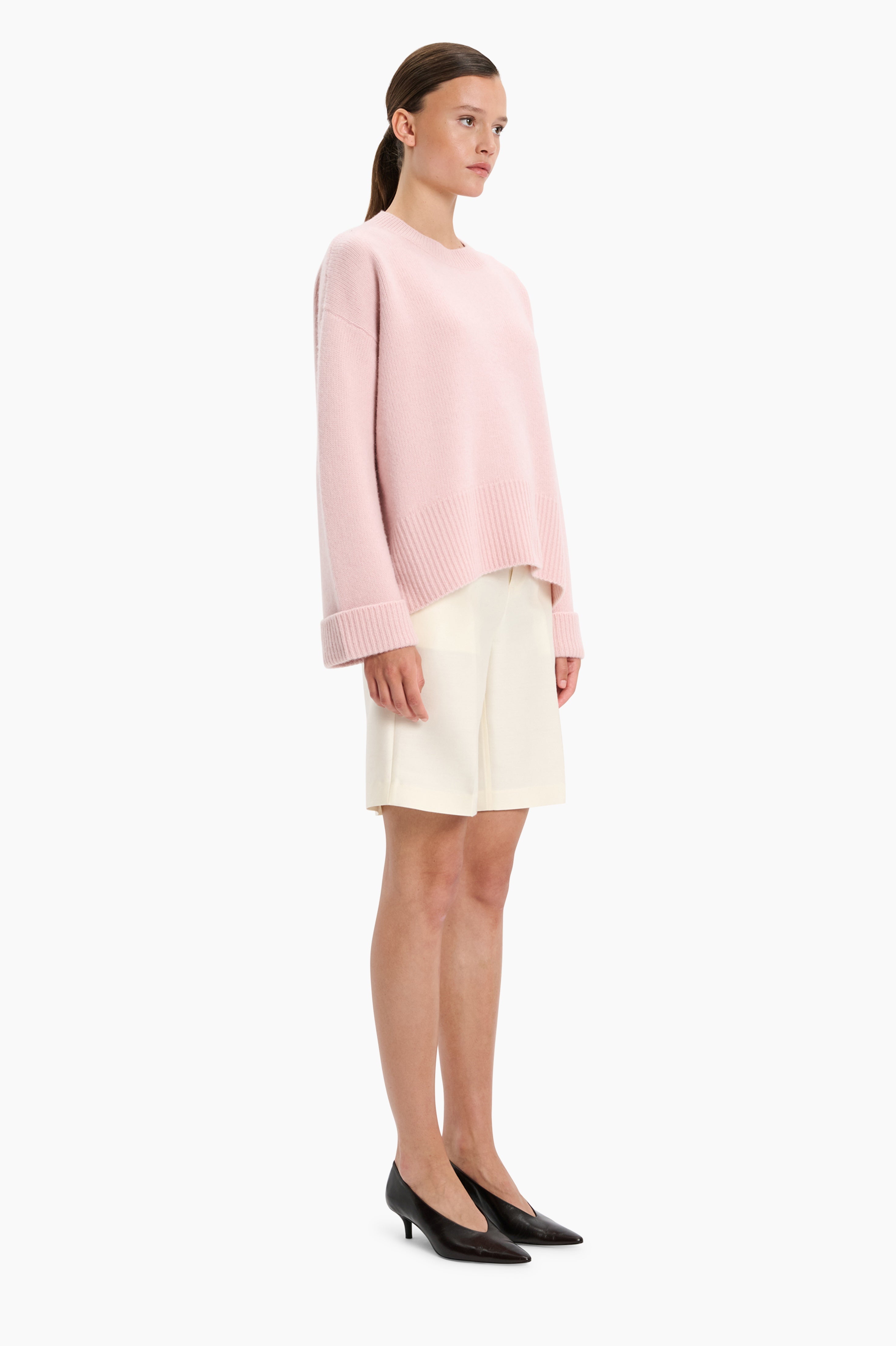 Knightsbridge cashmere Sweater - Quartz Pink – side view