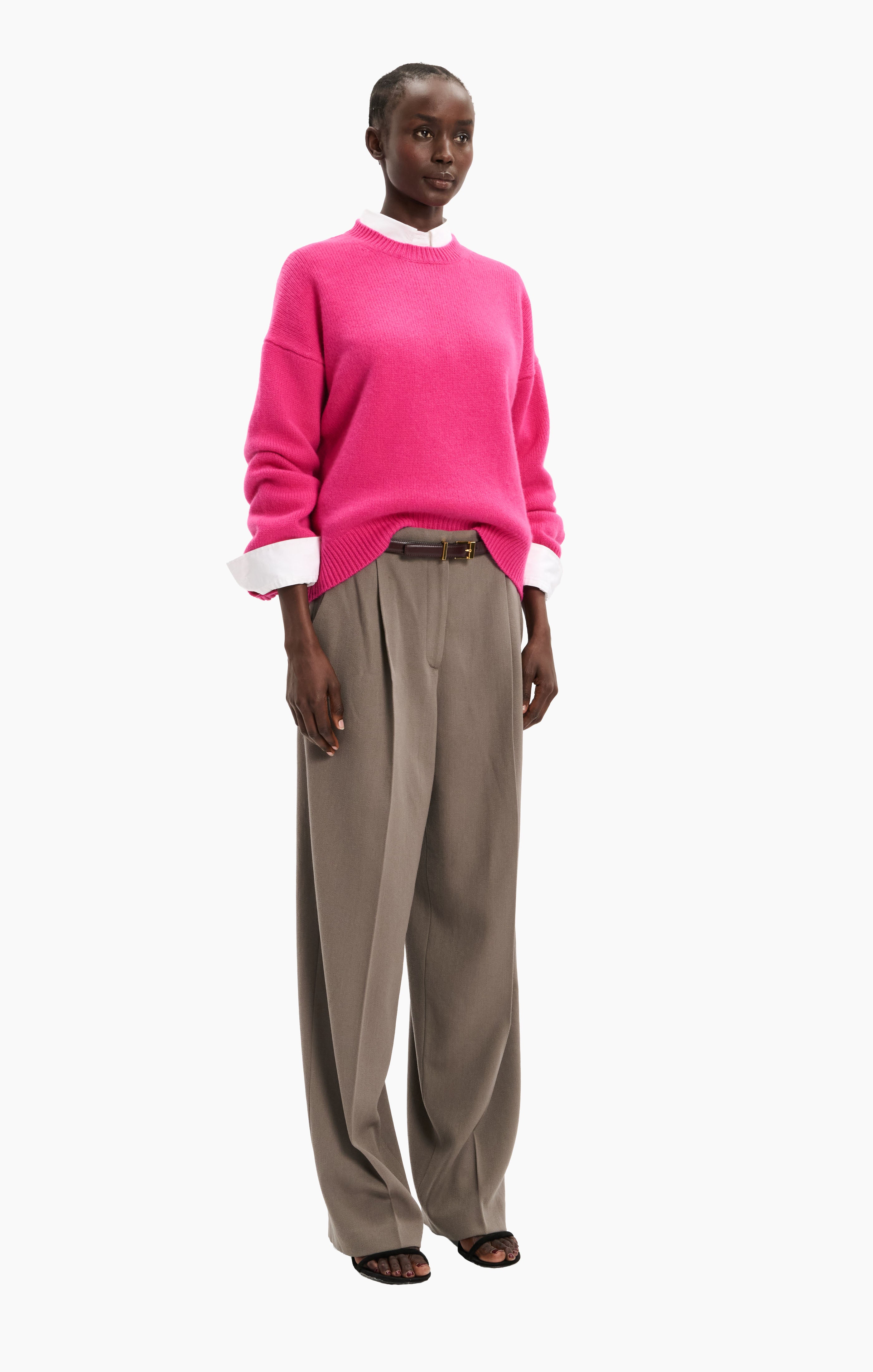 The Ivy cashmere Sweater - Hot Fuchsia – side view
